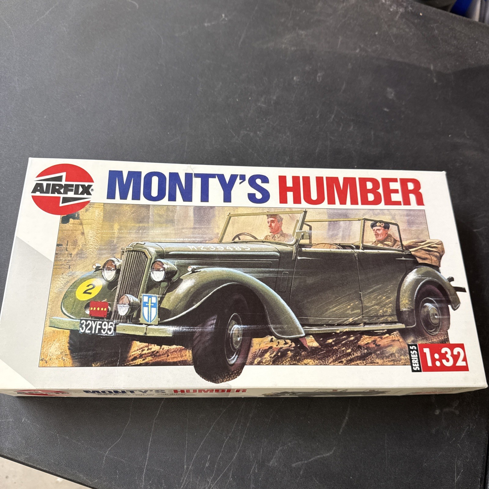 Vintage 1990 Airfix Monty\'s Humber Series 5 1/32 Scale Plastic Model Kit 