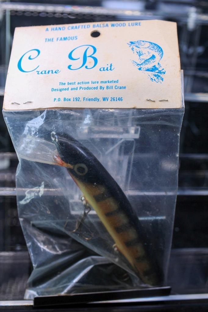 IN SLEEVE  - Musky Hunter Bill Crane Bait BALSA WOOD UNFISHED PERCH VIRGINI