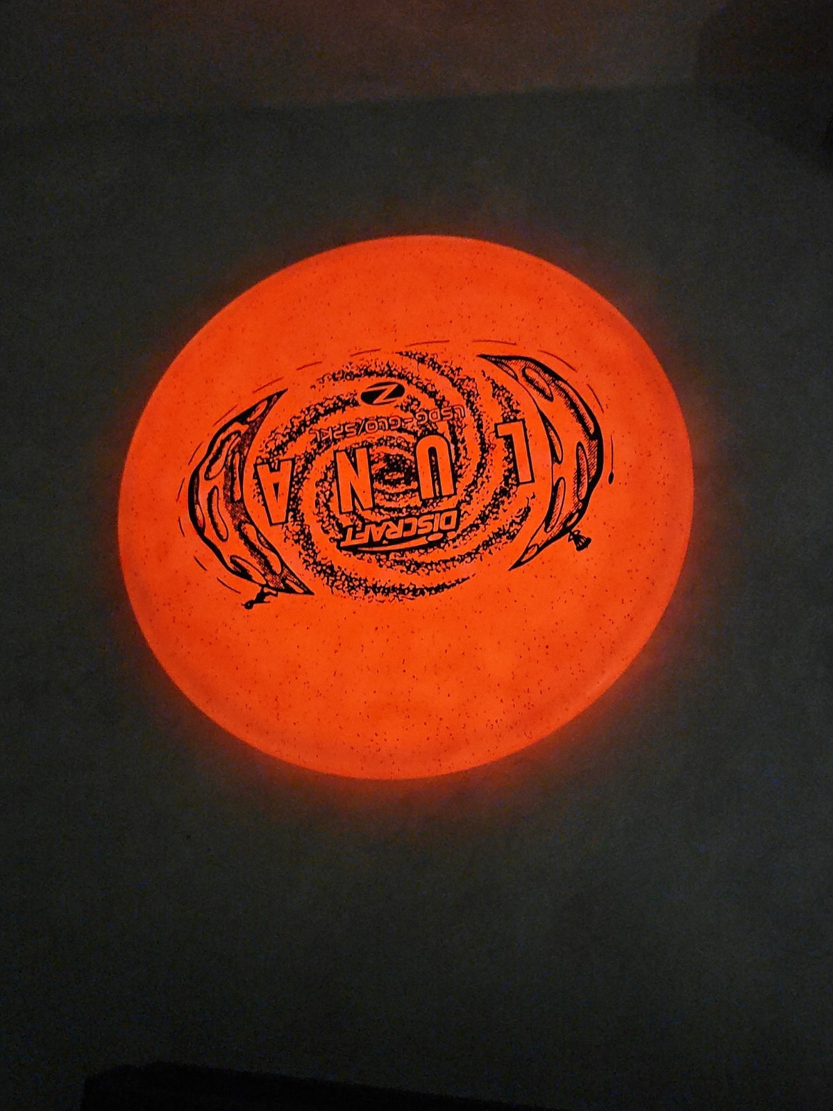 Discgolf Discraft Luna Disc Red Glow One Of A Kind Can\'t Find Anywhere Discgolf Discraft Luna Disc Red Glow One Of A Kind Can\'t Find Anywhere