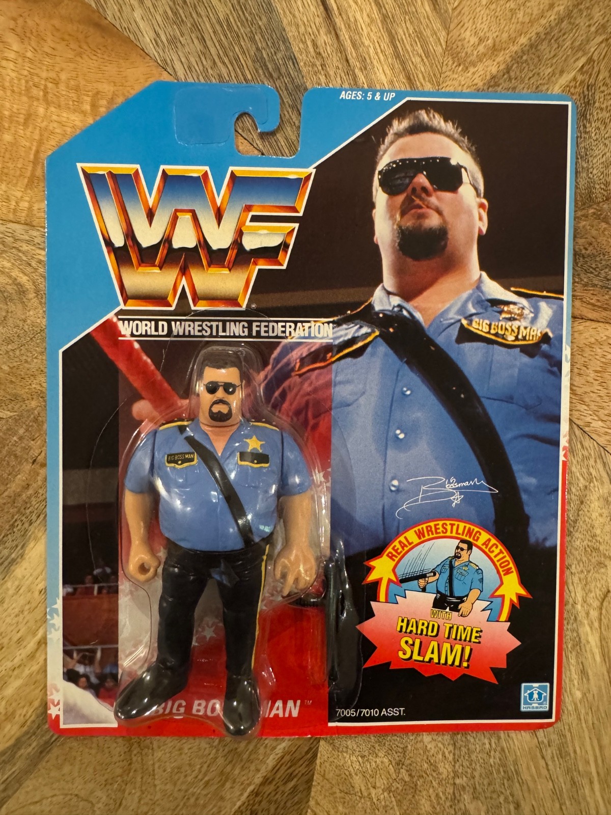 WWF Hasbro Big Boss Man Series 1 MOC - Excellent Condition - Wrestling Figure WWF Hasbro Big Boss Man Series 1 MOC - Excellent Condition - Wrestling Figure