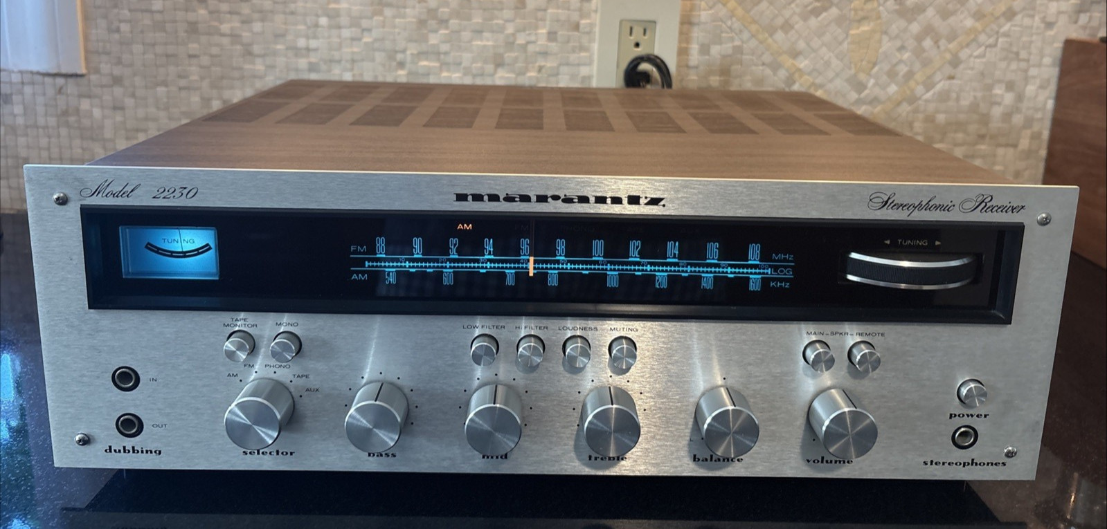 Marantz 2230 AM/FM Open Box Stereo Receiver 30 WPC Original 📦 Perfect Condition Marantz 2230 AM/FM Open Box Stereo Receiver 30 WPC Original 📦 Perfect Condition