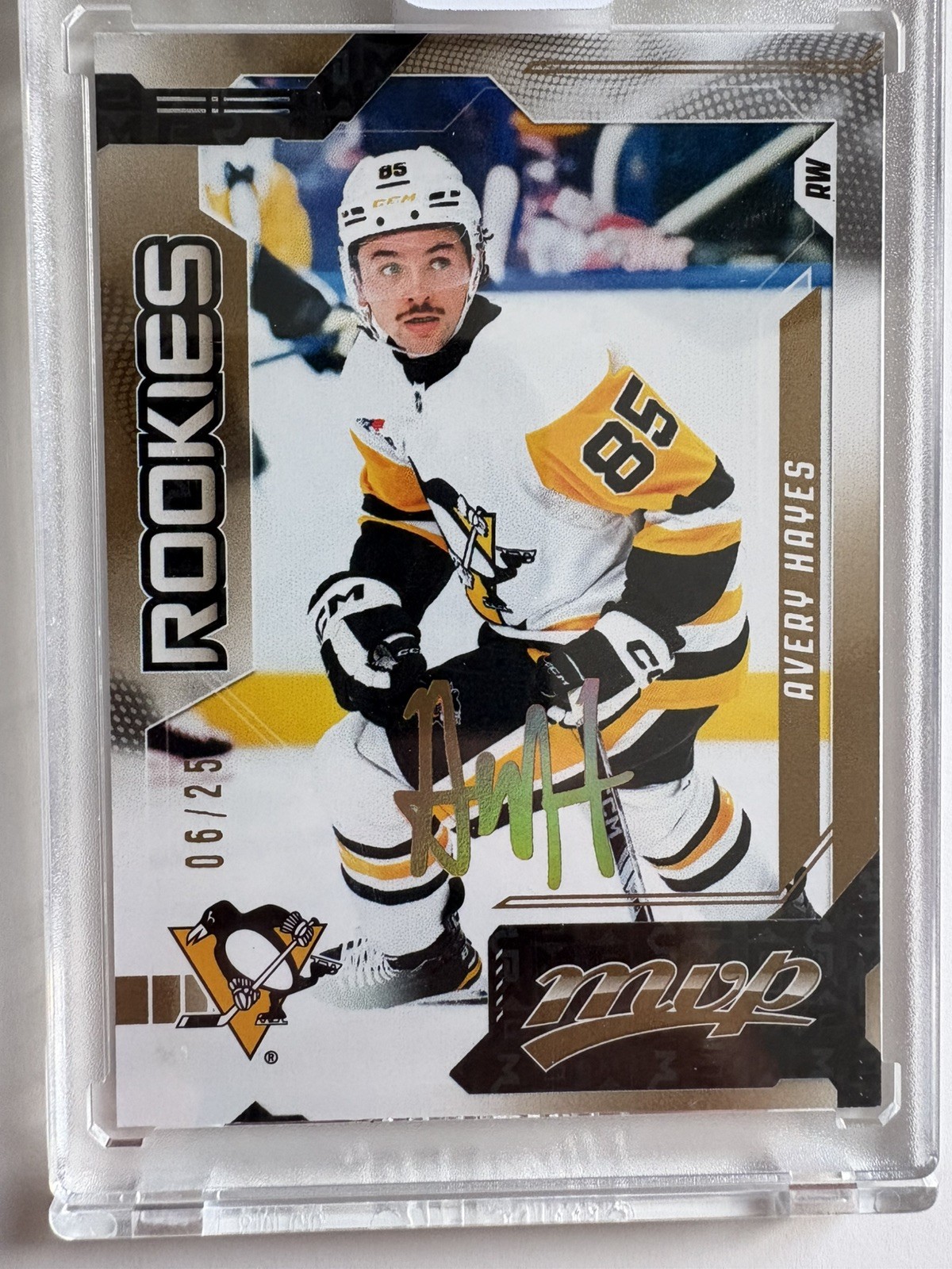 26-27 Upper Deck MVP Avery Hayes Gold Super Script 06/25