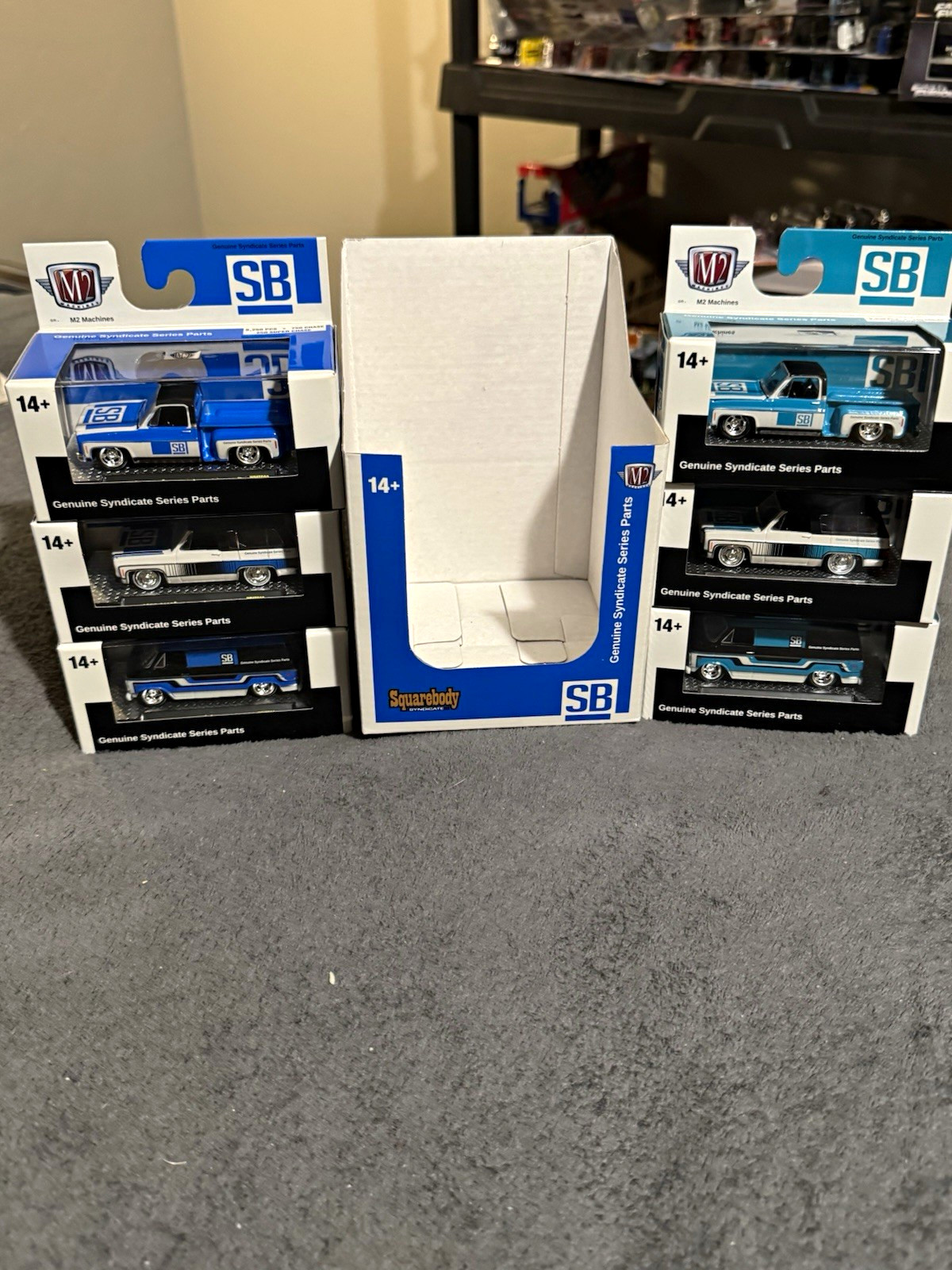 M2 Machines Squarebody Syndicate 1:64 complete set. C10 van jimmy both colors 