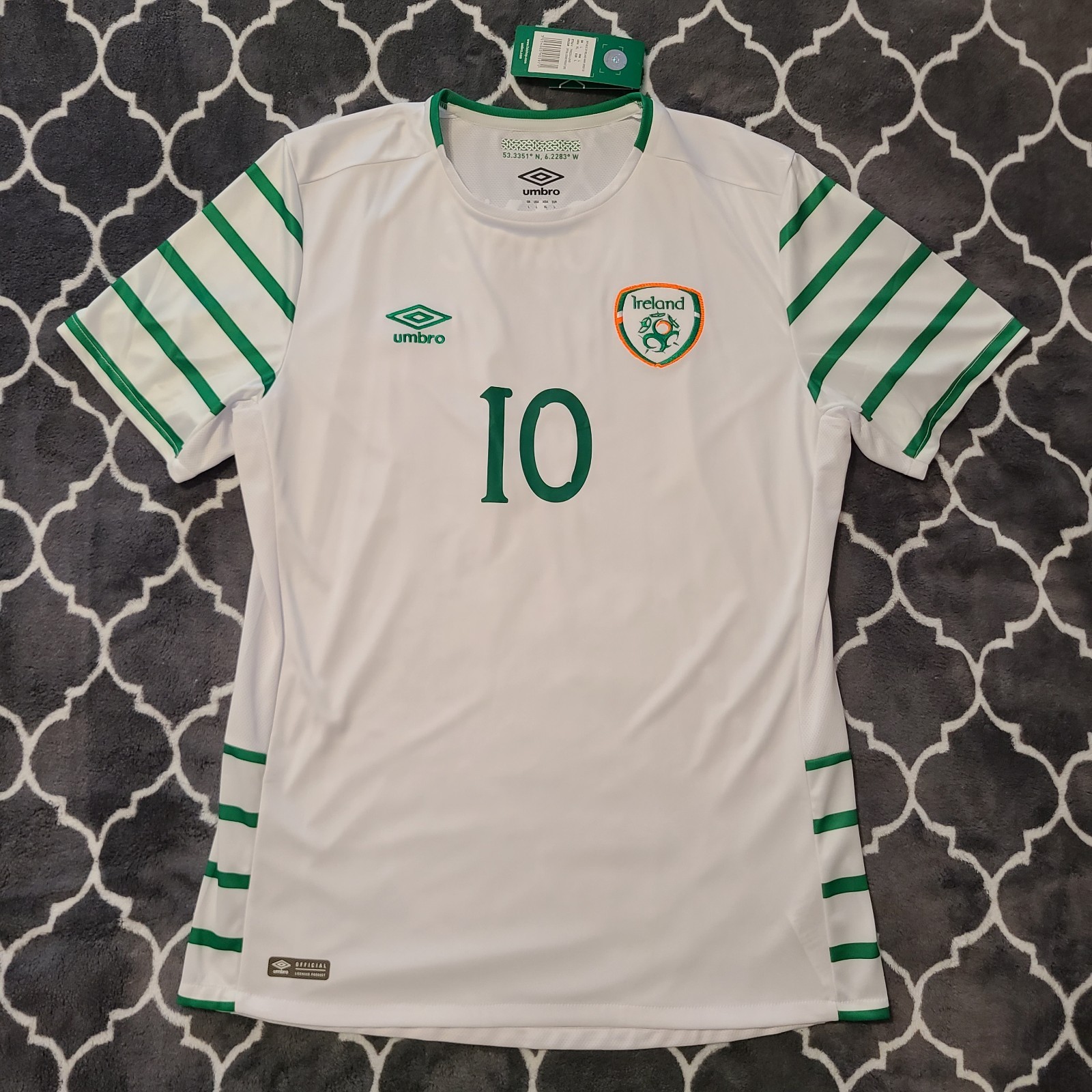 Umbro Ireland 2016/17 Away Player Version Jersey #10 R. Keane Men\'s Medium BNWT