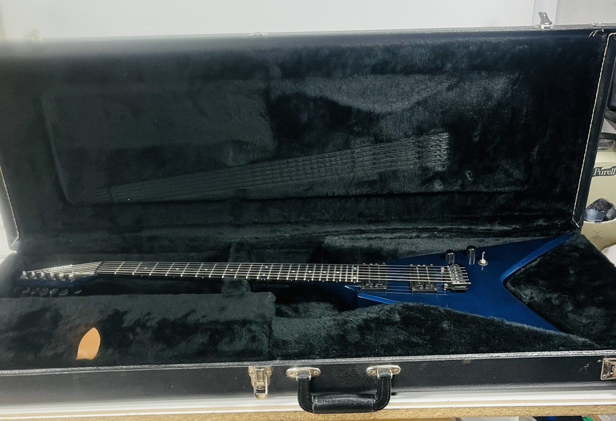 Carvin Ultra V Electric Guitar - Metallic Blue (P03069072)