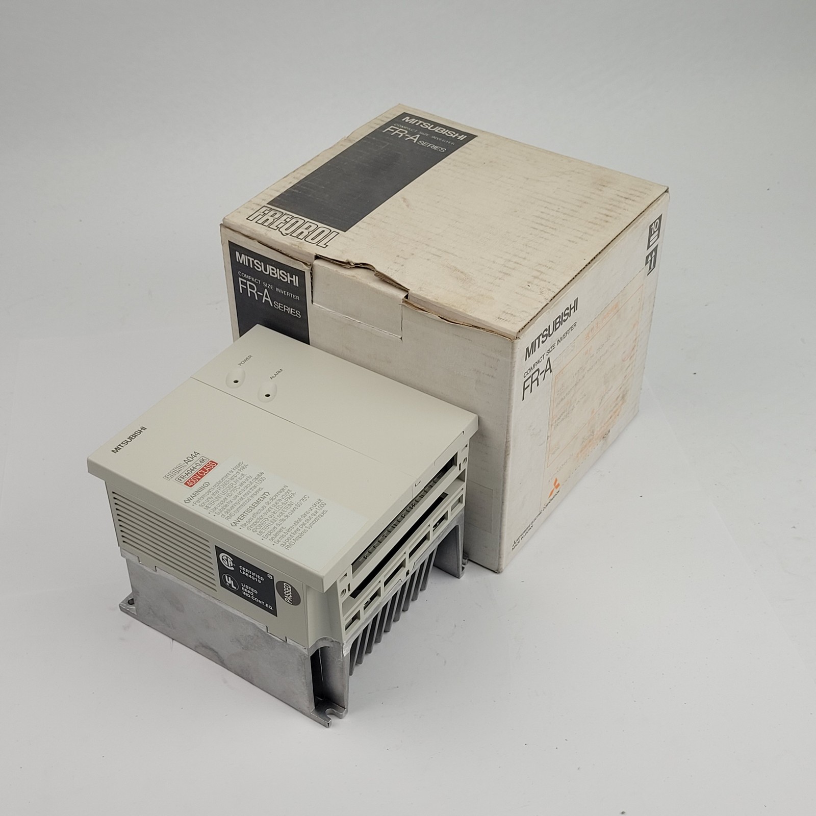 Mitsubishi FR-A044-0.4K-UL Compact Inverter, FR-A Series, 380-460 Volts, 50/60Hz