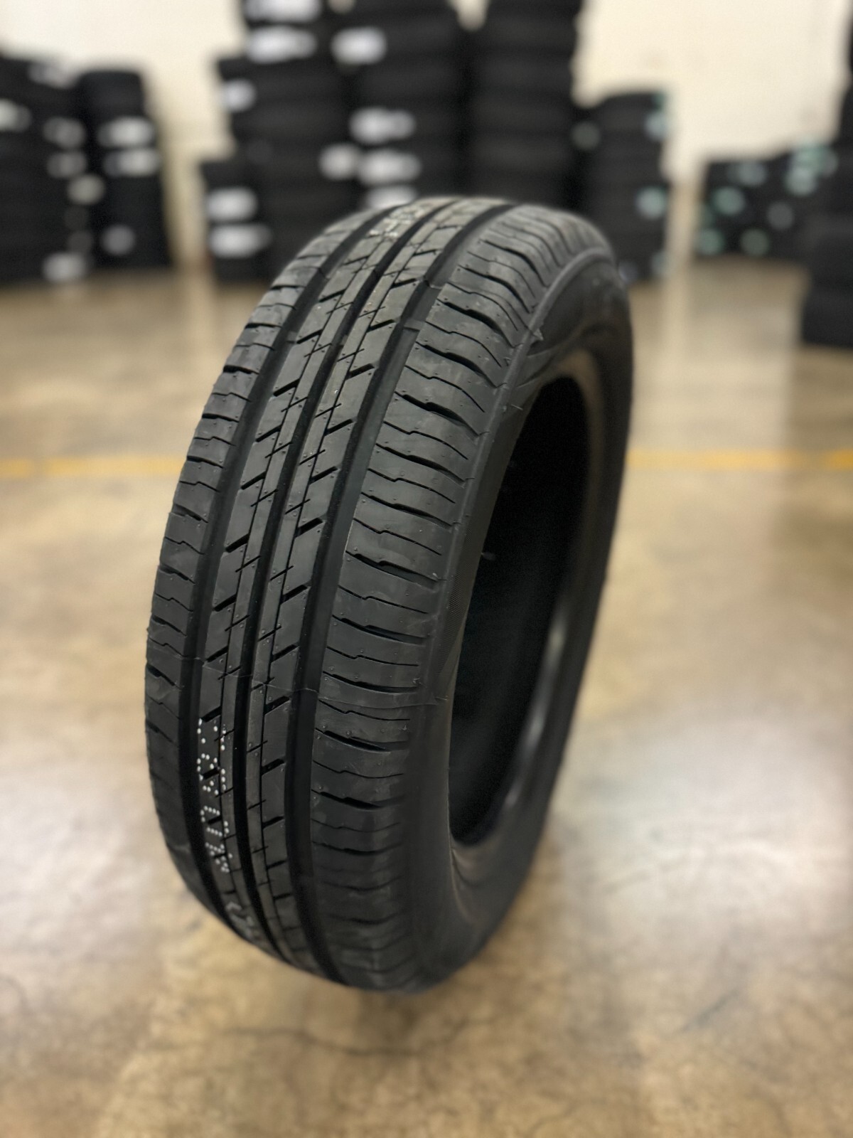 1 NEW 215/70R14 HAIDA HD667 ALL SEASON PASSENGER TOURING TIRE 215 70 14 2157014