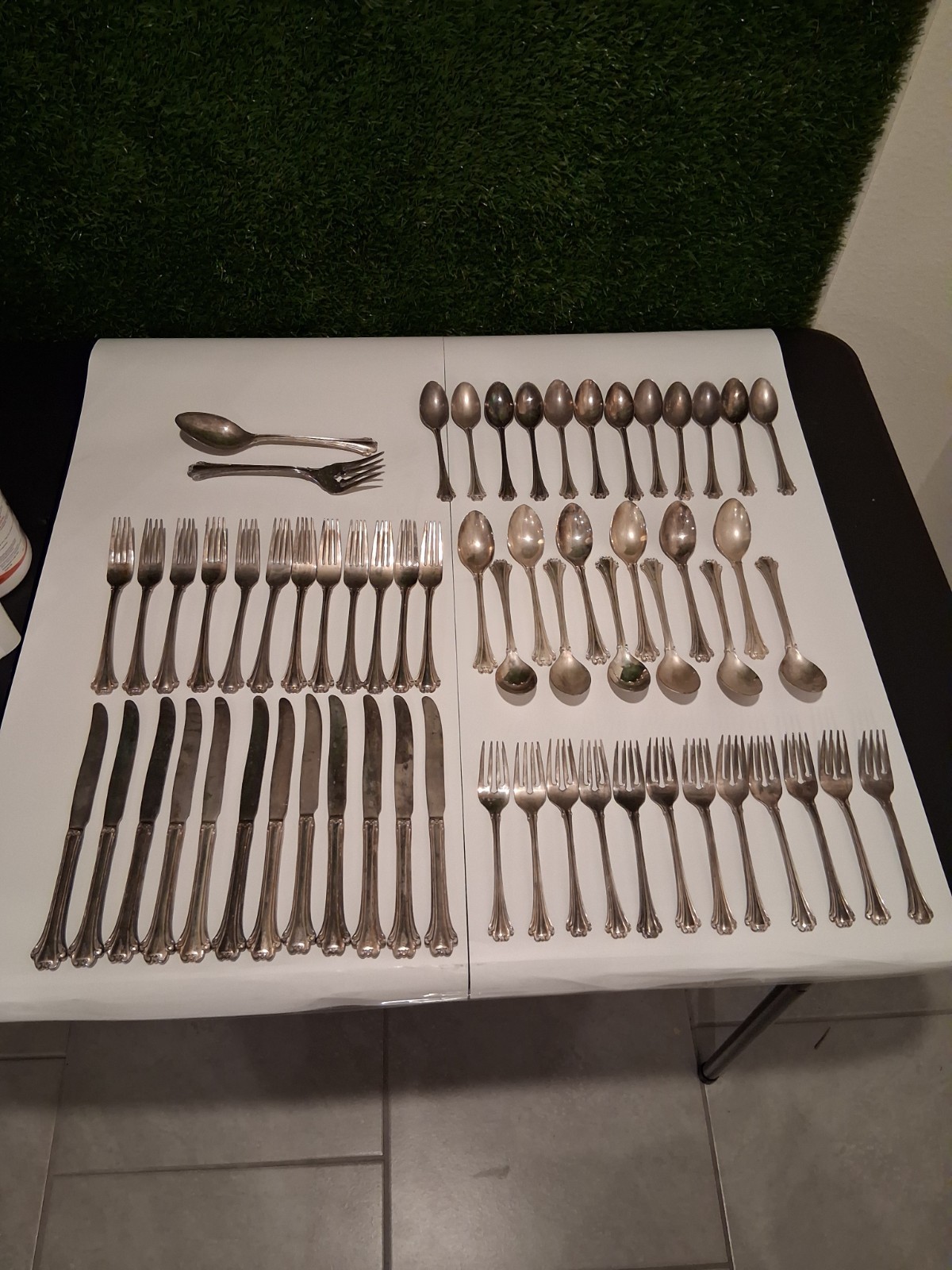 VTG FB Rogers Silverplate Flatware Set 46 Pcs Elegant Fluted Design Tarnished