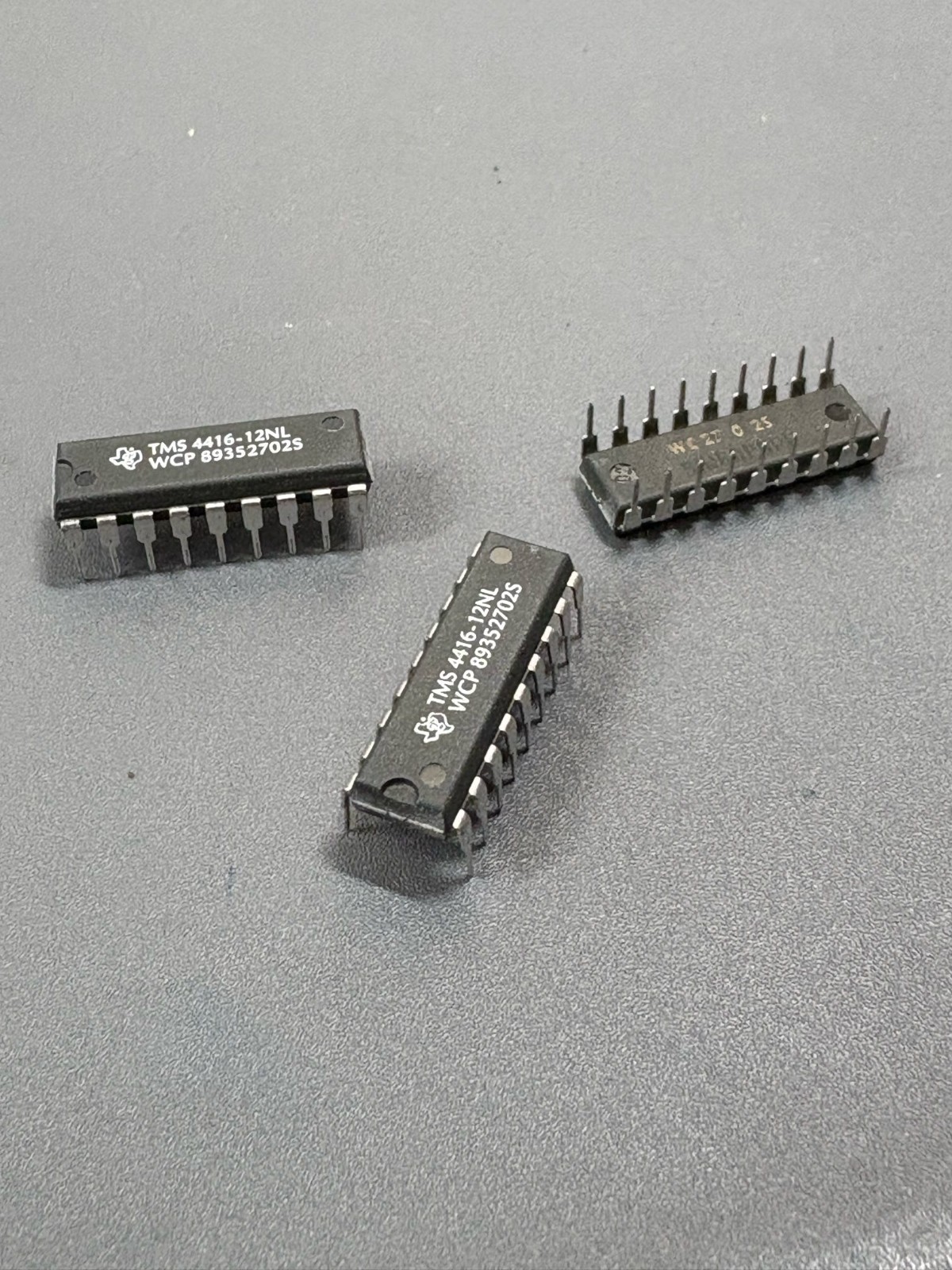 10x TMS4416-12NL Texas Instruments DRAM IC 16-Pin DIP Vintage Memory Chip 10x TMS4416-12NL Texas Instruments DRAM IC 16-Pin DIP Vintage Memory Chip