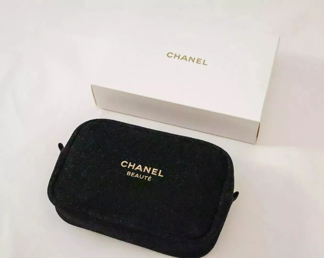 CHANEL Beaute Cosmetic Makeup Bag Pouch Clutch Sparkling BLACK GOLD w/ Gift Box CHANEL Beaute Cosmetic Makeup Bag Pouch Clutch Sparkling BLACK GOLD w/ Gift Box