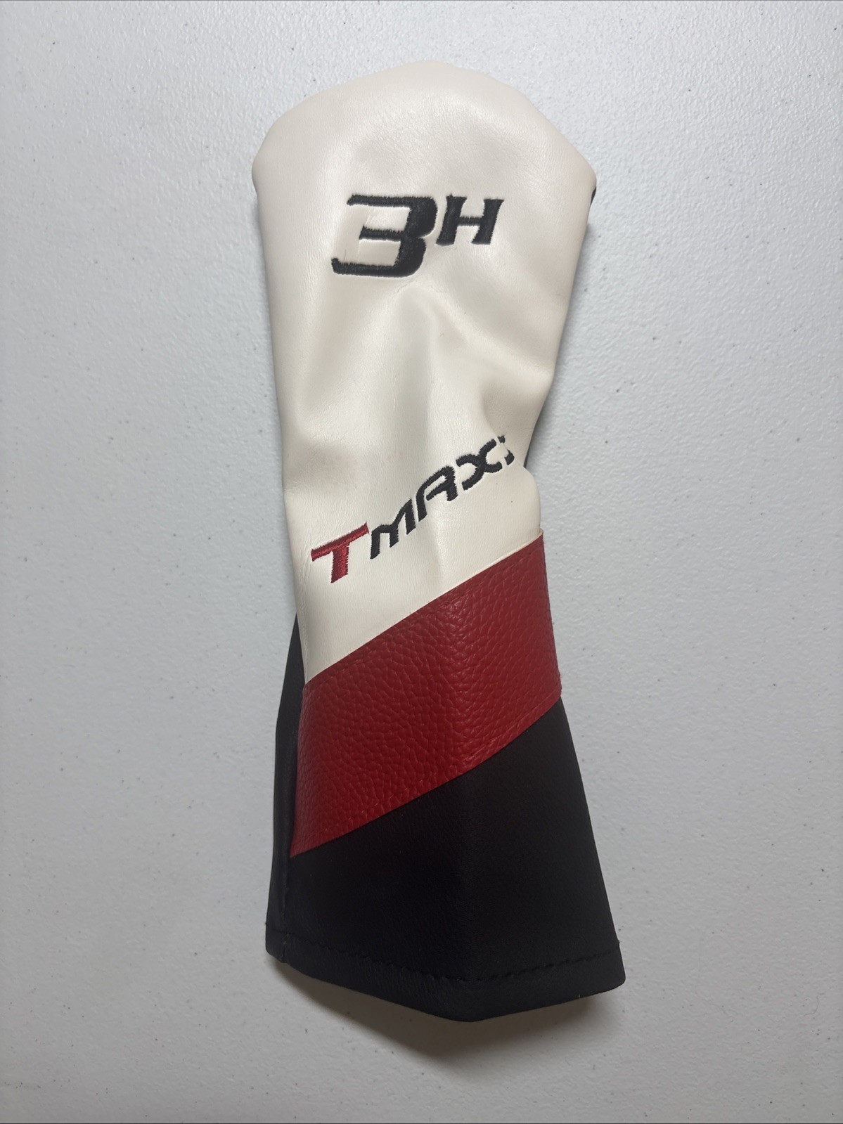 New Tourmax Tmaxx 3H Hybrid Head Cover Black White Red New Tourmax Tmaxx 3H Hybrid Head Cover Black White Red