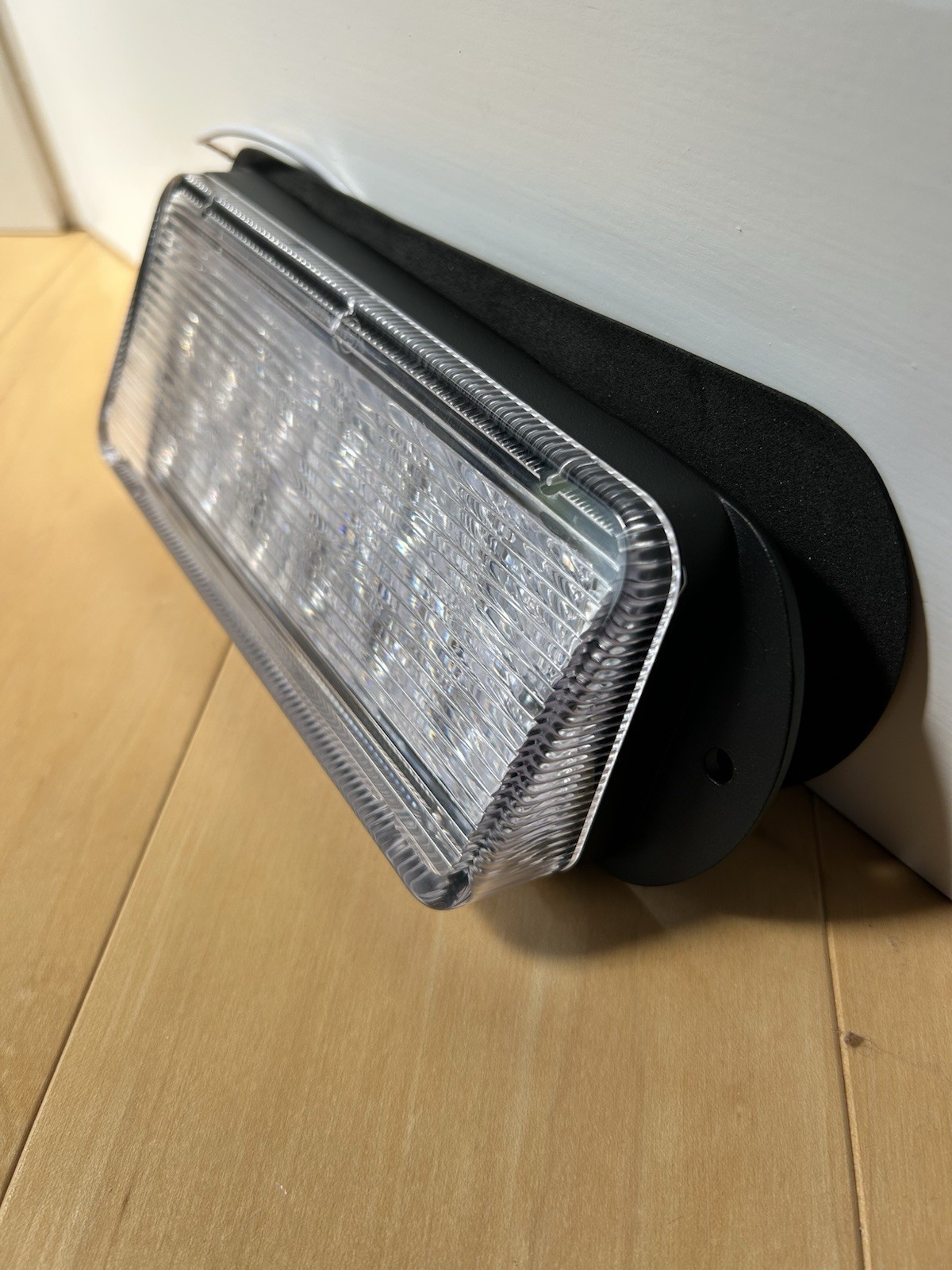 New Optronics UCL41CB LED RV Scene Light 9x3 12-24V Black Surface Mount