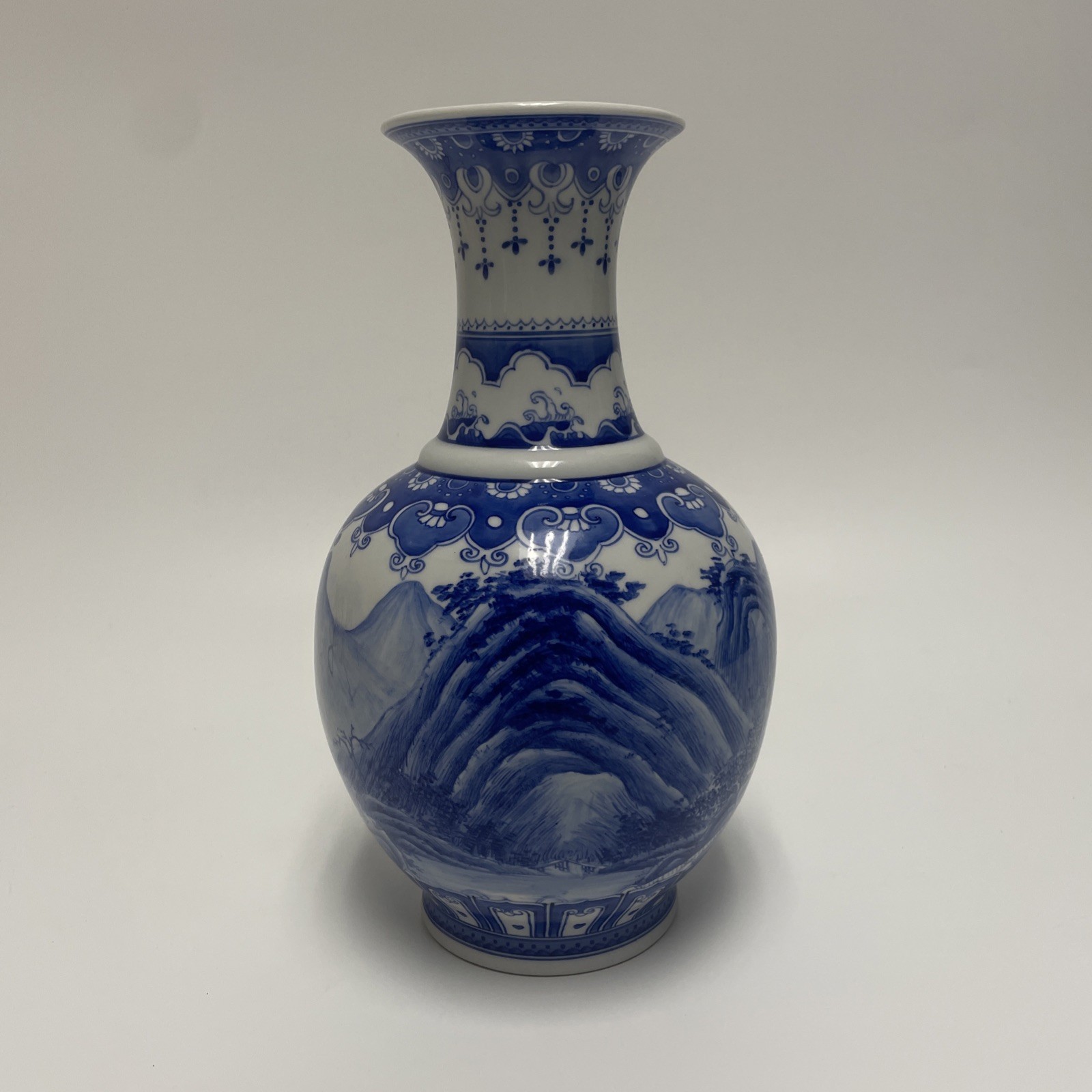 chinese porcelain Blue and White Porcelain Vase, Buetiful Landscape 12” chinese porcelain Blue and White Porcelain Vase, Buetiful Landscape 12”