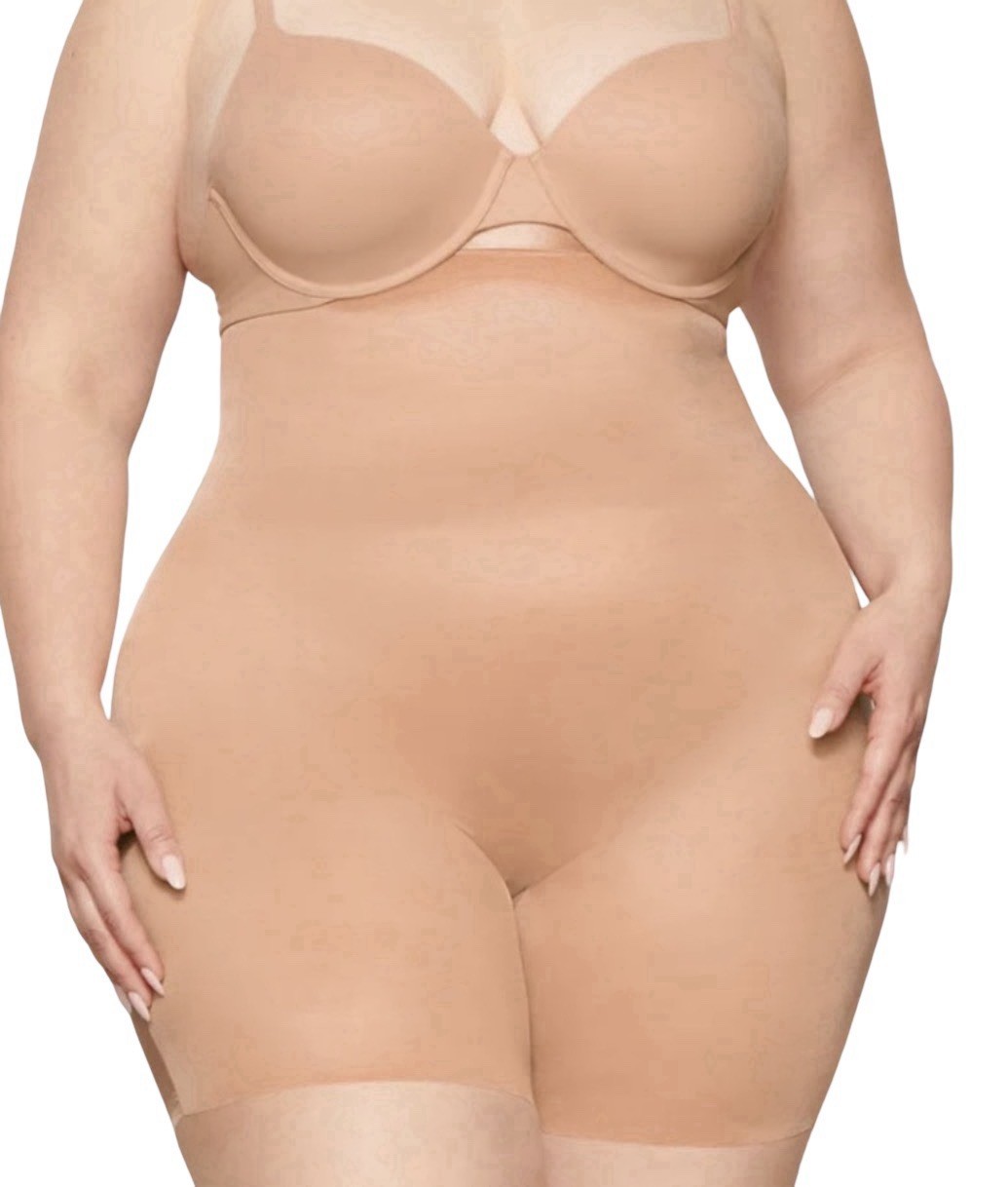 Skims Simply Bare High Waist Shorts- NEW - Clay Biege - 4XL