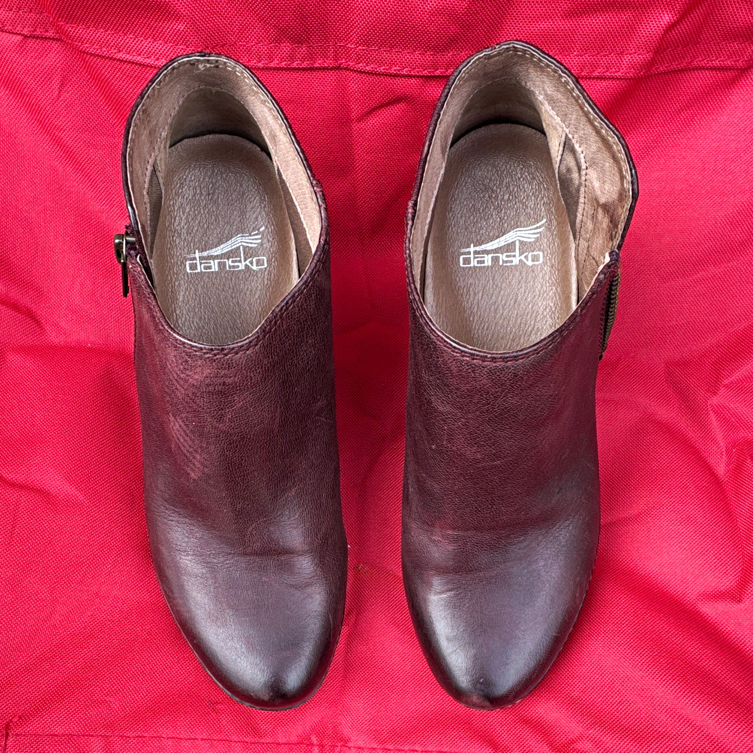 Dansko Maria Burgundy Leather Ankle Bootie Side Zip Almond Toe EU 37 US 6.5