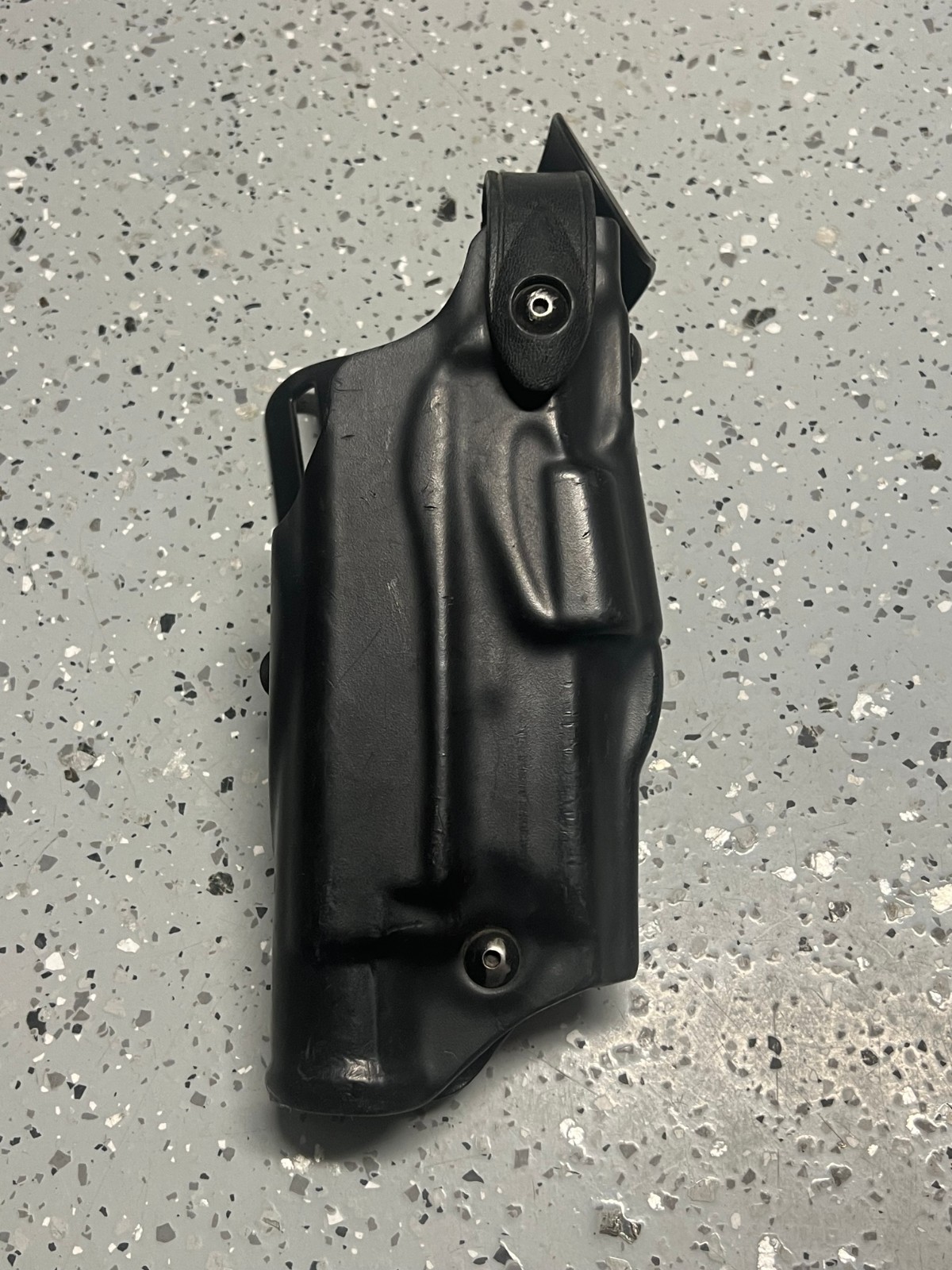 Safariland 6365-2192 ALS/SLS Lvl 3 Mid-Ride Duty Holster S&W M&P40 w/ Light - RH