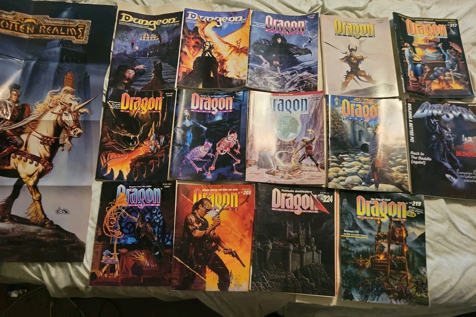 14 MAGAZINES , Dungeon NR 43,46,  AND 12 DRAGON MAGAZINEZ NR 196-203 , 219, 224