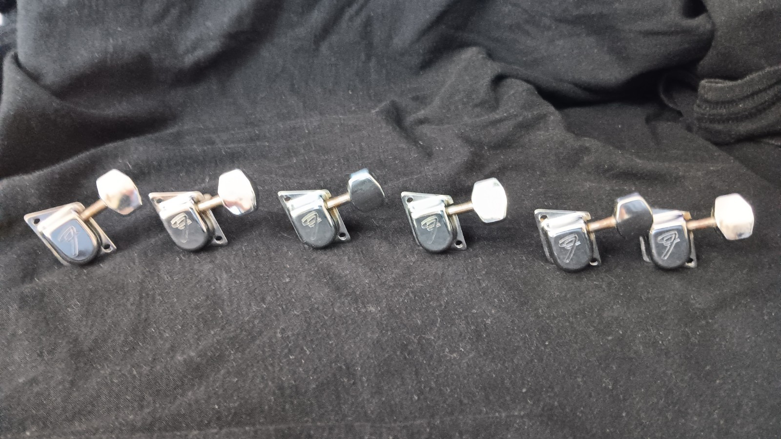 Vintage Fender F Style Guitar Tuner Set. Fender. Late 60s early 70s. Vintage Fender F Style Guitar Tuner Set. Fender. Late 60s early 70s.