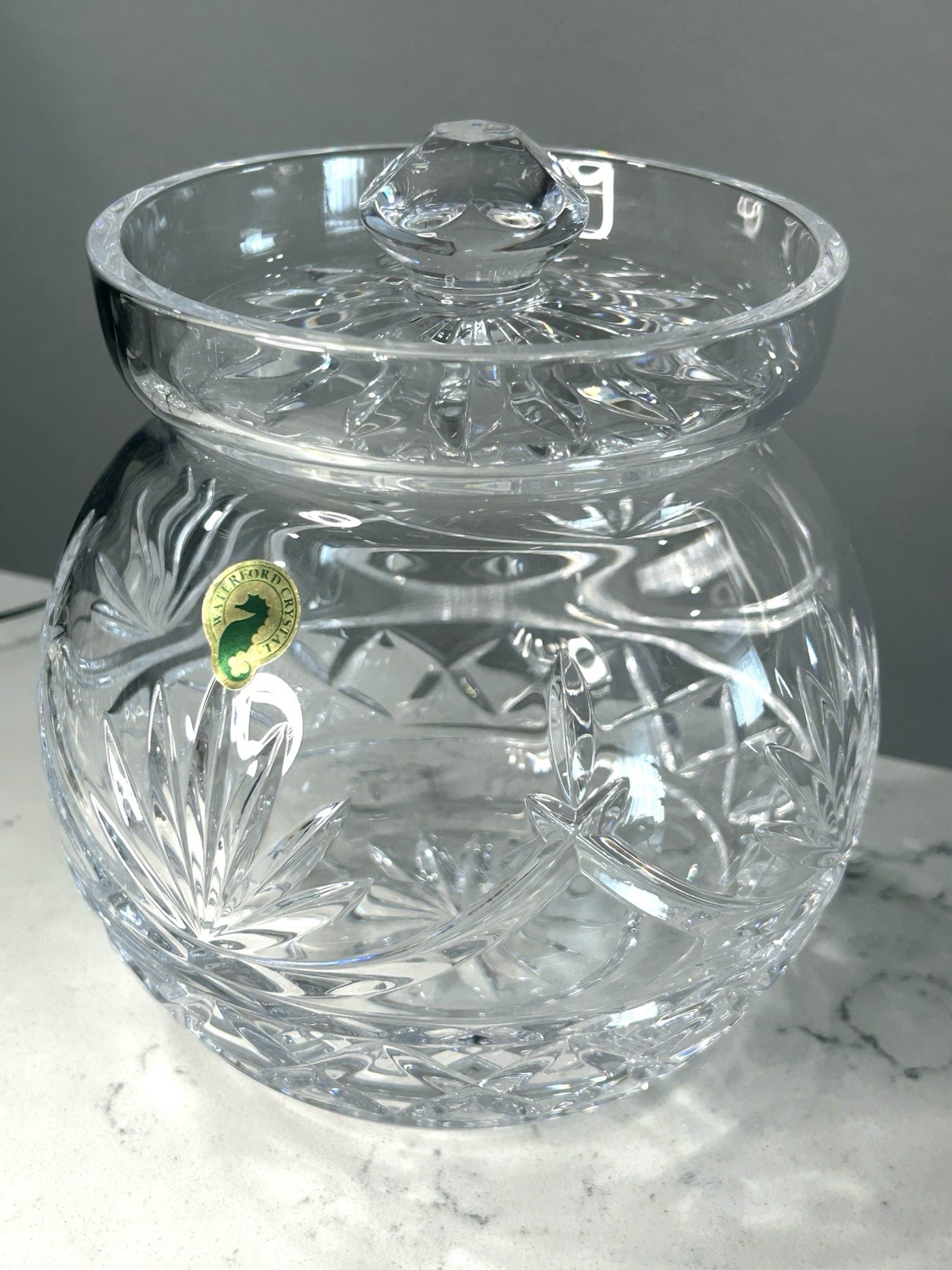 Vintage Waterford Crystal Round Biscuit Barrel Cookie Jar With Lid, No Defects Vintage Waterford Crystal Round Biscuit Barrel Cookie Jar With Lid, No Defects