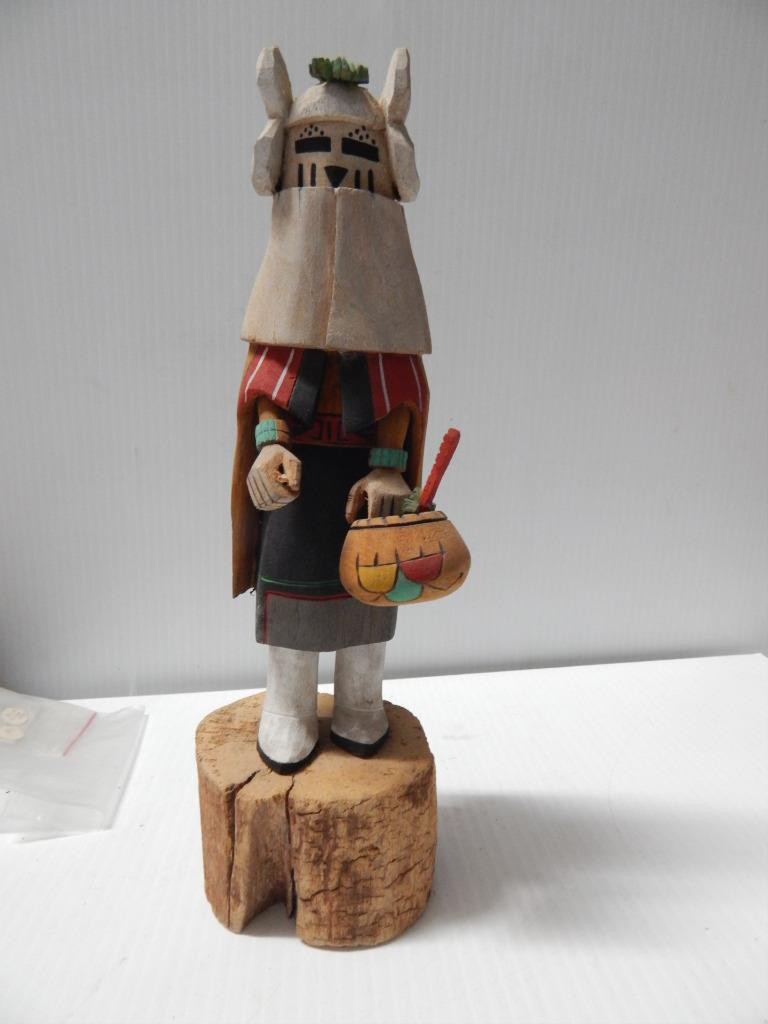 VINTAGE SIGNED ALL WOOD HOPI PUEBLO INDIAN SNOW MAIDEN KACHINA DOLL / CARVING