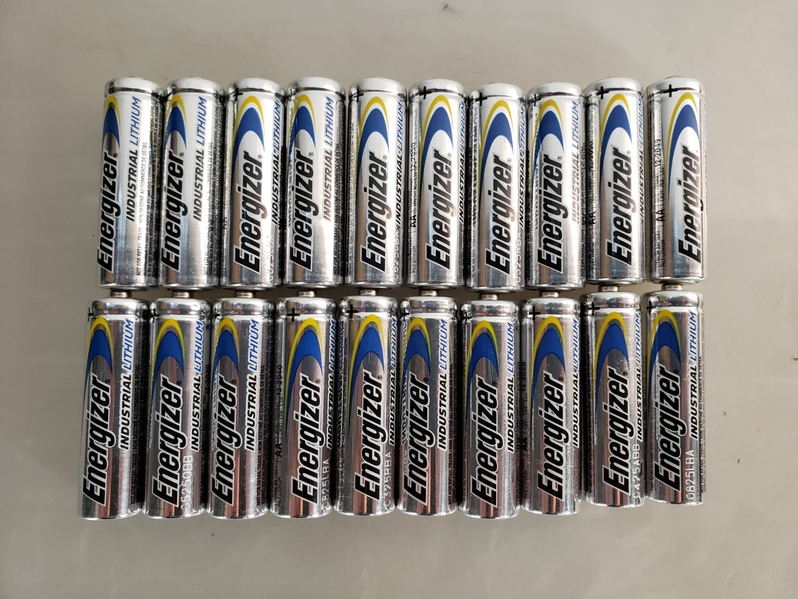 Lot of 20 Energizer Industrial Lithium AA Batteries 1.70V-1.80V  Exp12-2049/2050