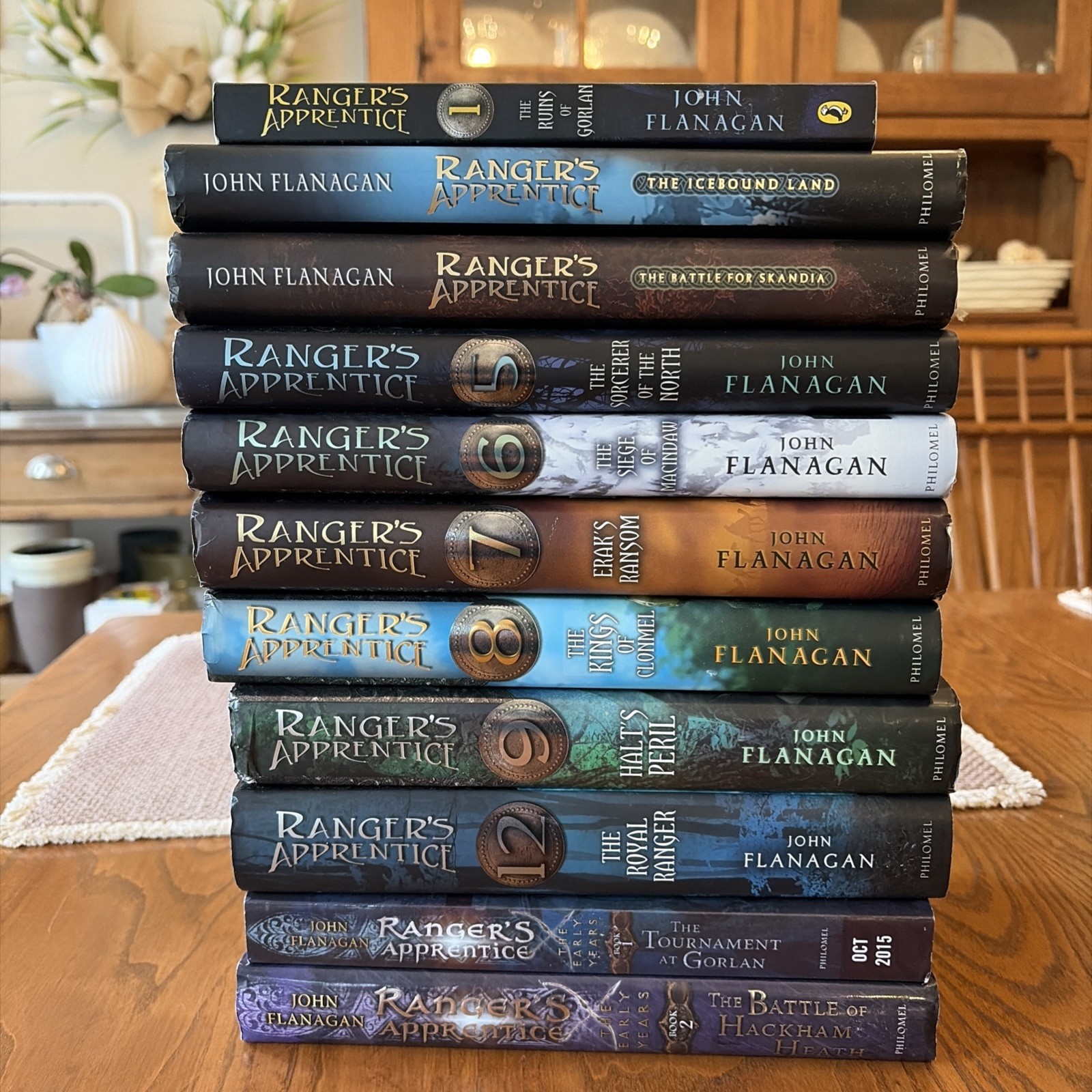 Lot of 11 Ranger's Apprentice Books 1, 2-9; early years 1-2 John Flanagan Lot of 11 Ranger's Apprentice Books 1, 2-9; early years 1-2 John Flanagan