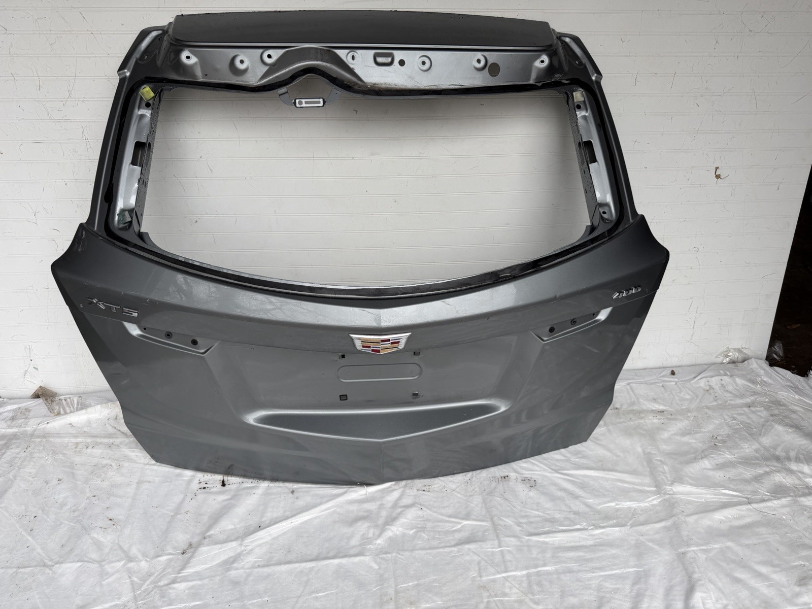 2017 2018 2019 2020 2021 2022 2023 CADILLAC XT5 LIFT-GATE TAILGATE OEM 2017 2018 2019 2020 2021 2022 2023 CADILLAC XT5 LIFT-GATE TAILGATE OEM