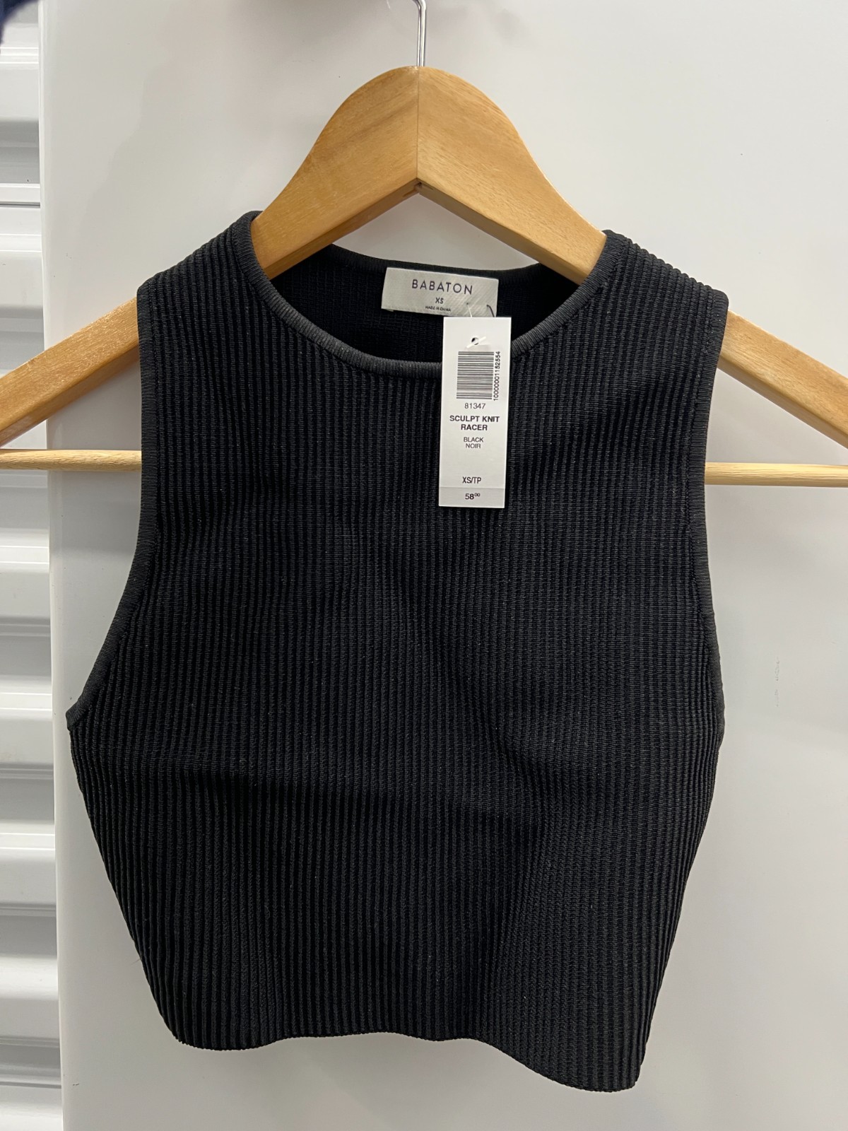 Aritzia Babaton Sculpt Knit Racer Cropped Tank 81347 Size XS New NWT Aritzia Babaton Sculpt Knit Racer Cropped Tank 81347 Size XS New NWT