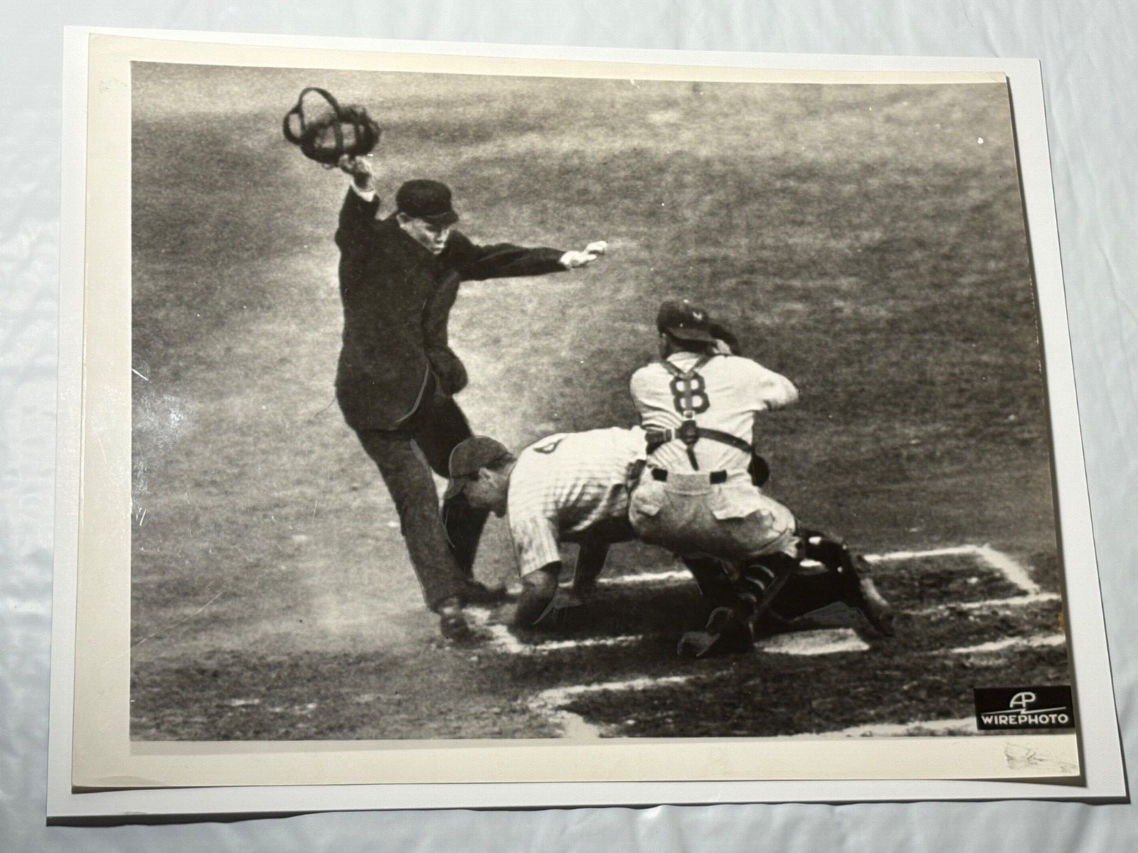 1936 World Series Lou Gehrig Photo, Scoring Run in 8th Inning of Game 4 1936 World Series Lou Gehrig Photo, Scoring Run in 8th Inning of Game 4