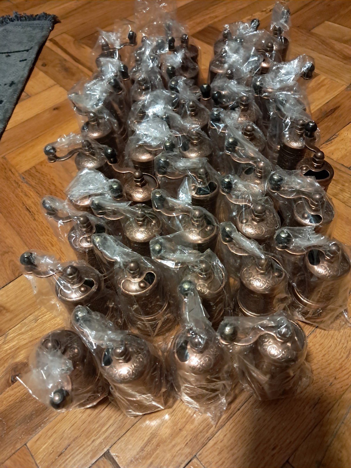 Lot of 40 Antique Copper Turkish Spice Grinder Zamak Pepper Mill Set Wholesale Lot of 40 Antique Copper Turkish Spice Grinder Zamak Pepper Mill Set Wholesale