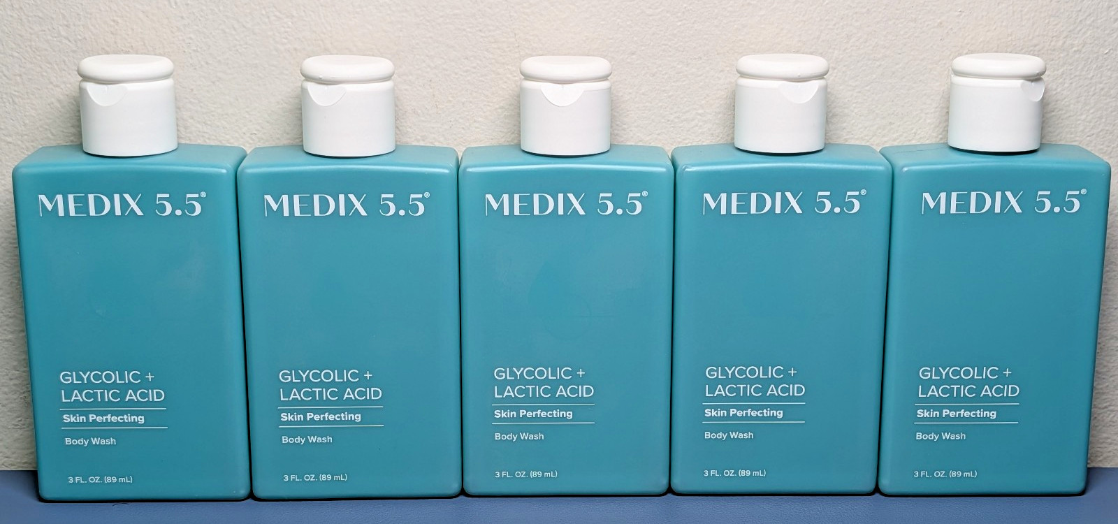 Lot of 5 Medix 5.5 Glycolic + Lactic Acid Skin Perfecting Body Wash 15 oz Total Lot of 5 Medix 5.5 Glycolic + Lactic Acid Skin Perfecting Body Wash 15 oz Total