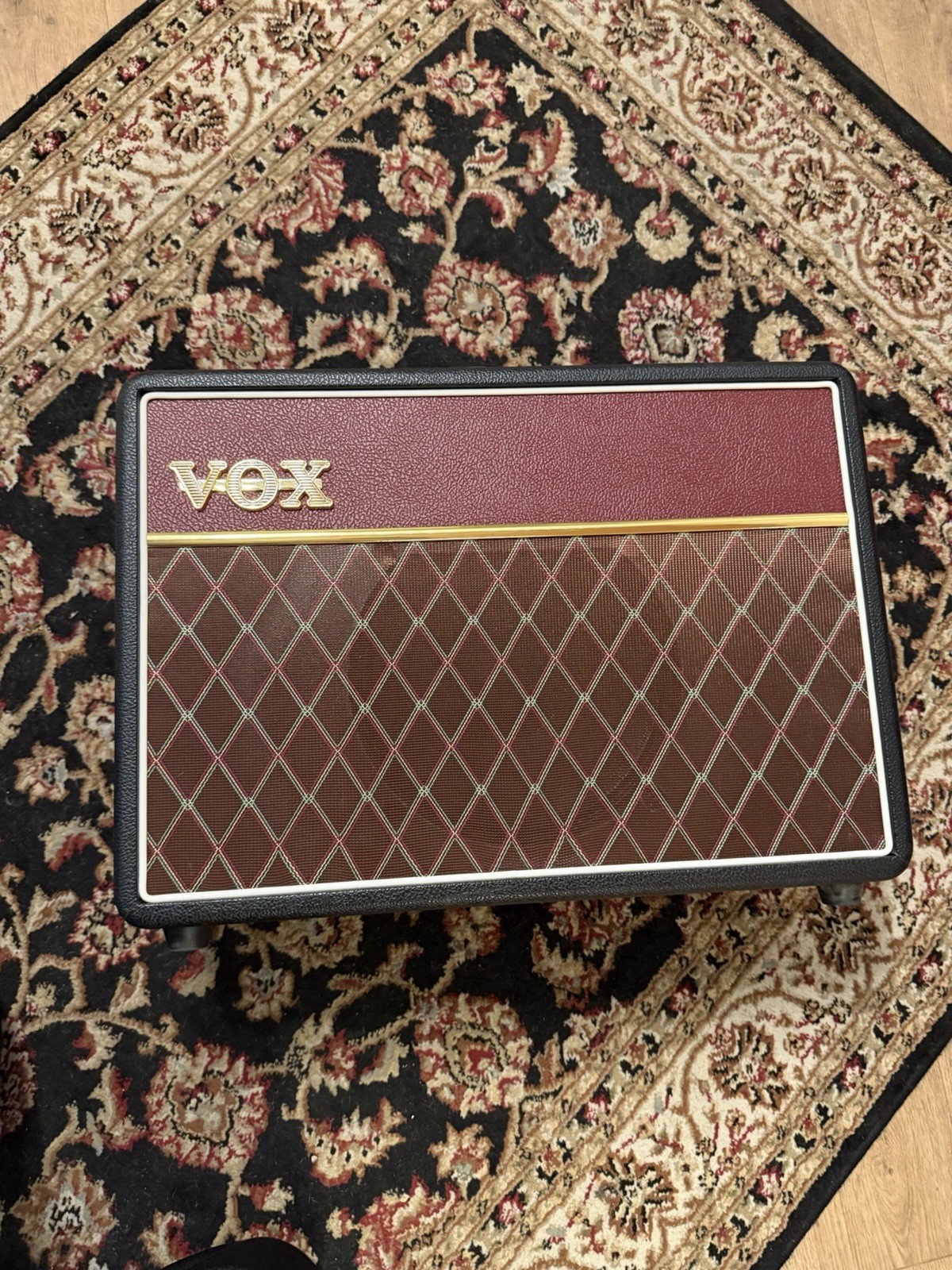 Vox AC10C1 - AC10 Custom maroon/black Guitar Amplifier With Cover Red
