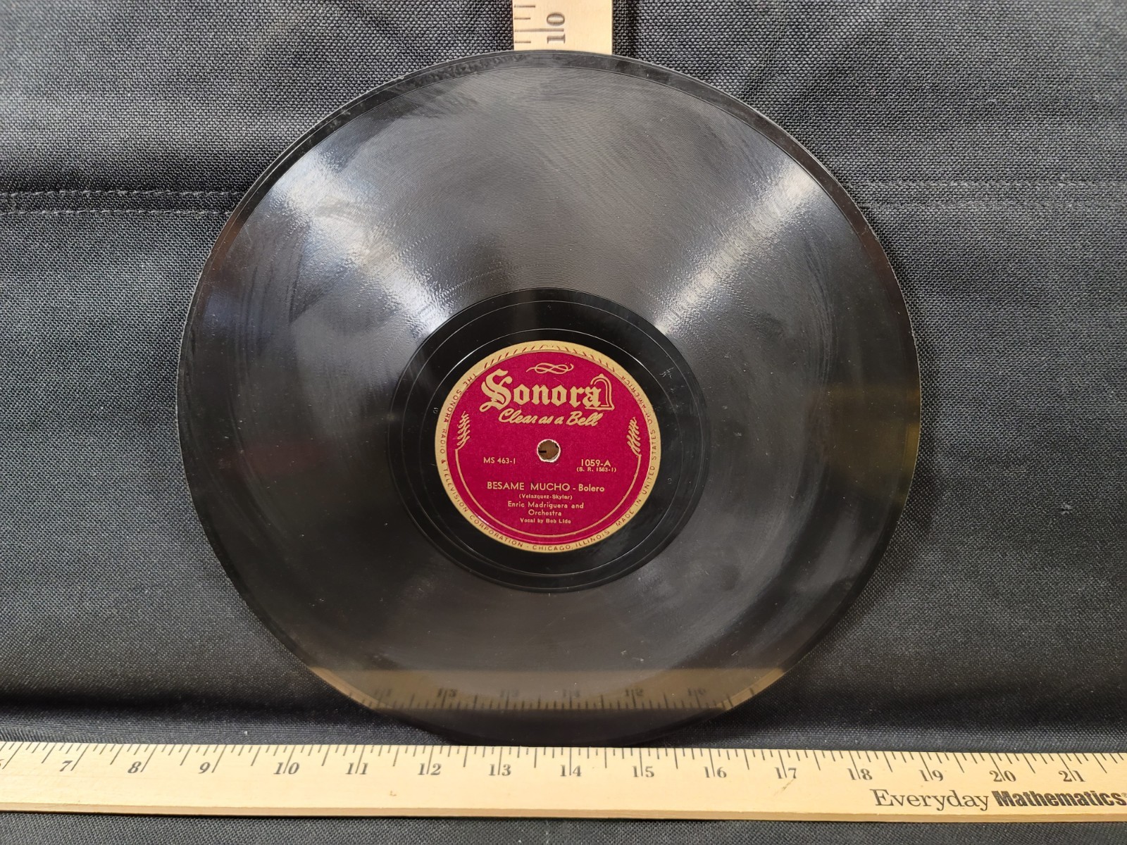 78 Record Enric Madriguera Orchestra Nita Ross Besame Mucho/Como Tru-Cu-Tu Plays