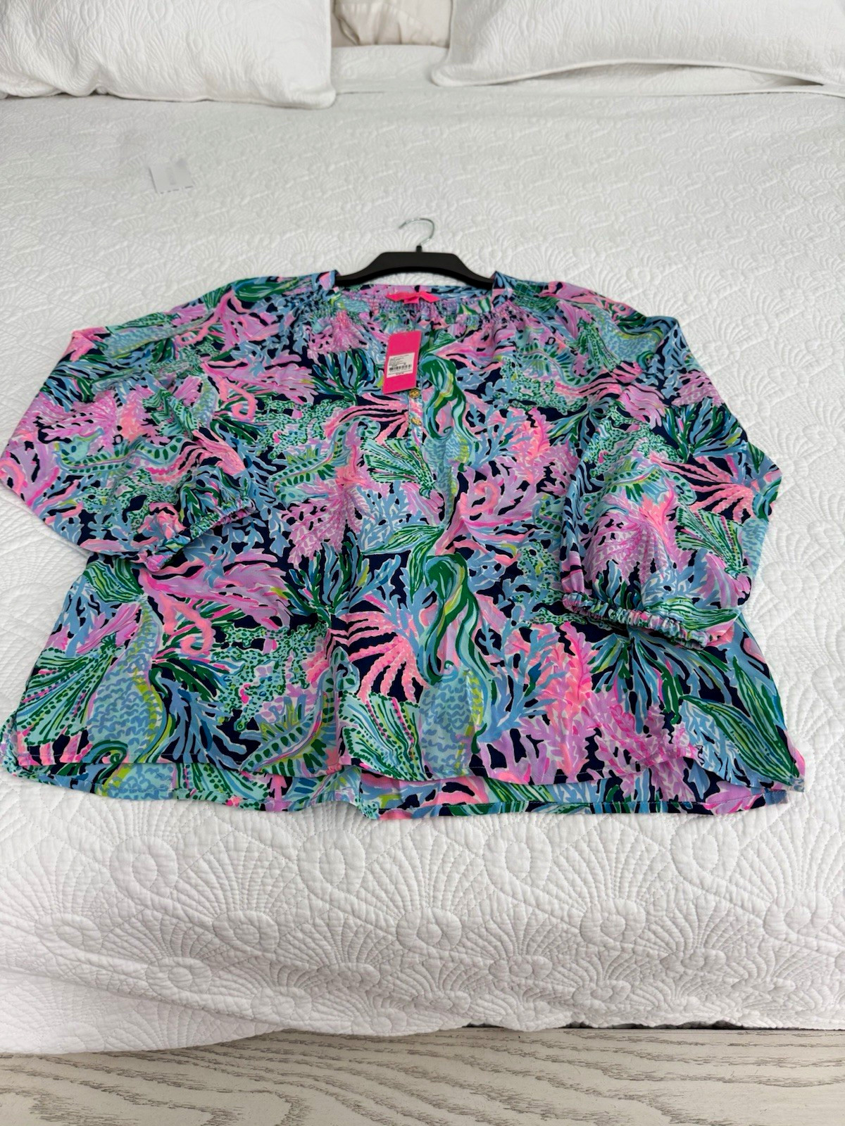 Lilly Pulitzer Women’s elsa top Long Sleeve Medium 3/4 button NWT Lilly Pulitzer Women’s elsa top Long Sleeve Medium 3/4 button NWT