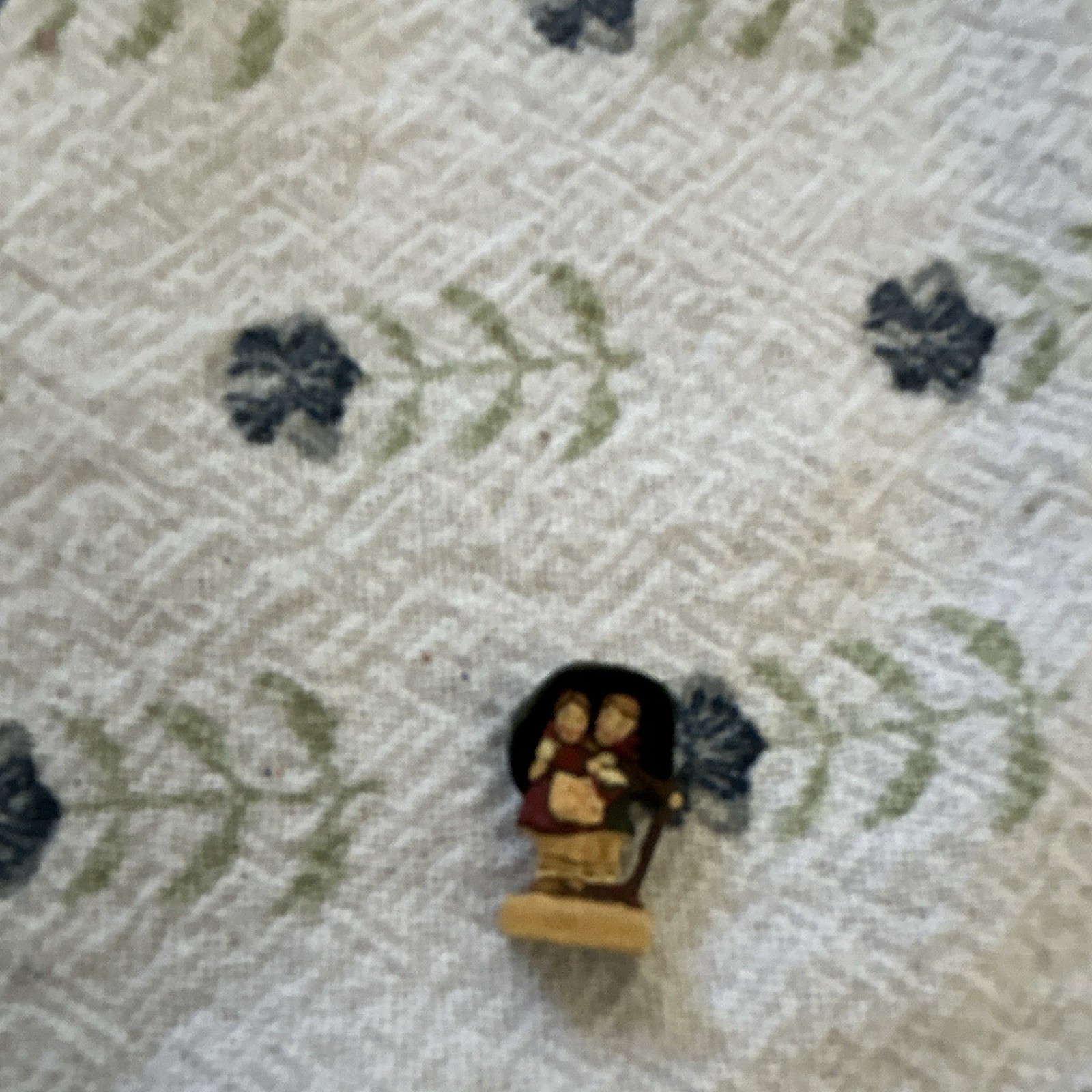Title: Vintage Olszewski Goebel M.I. Hummel Miniature - \ Title: Vintage Olszewski Goebel M.I. Hummel Miniature - \
