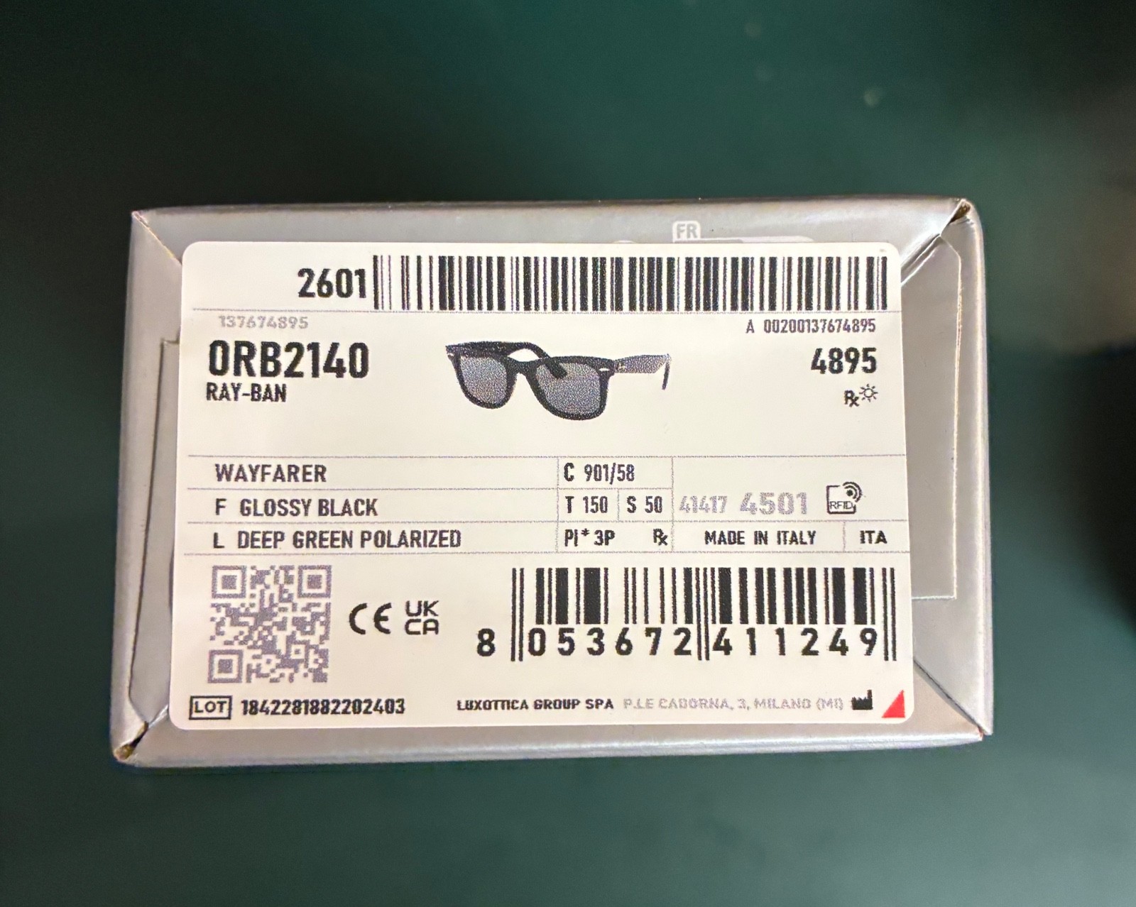 Ray-Ban RB2140 901/58 Wayfarer 50mm Black Polarized Sunglasses New in Box Ray-Ban RB2140 901/58 Wayfarer 50mm Black Polarized Sunglasses New in Box