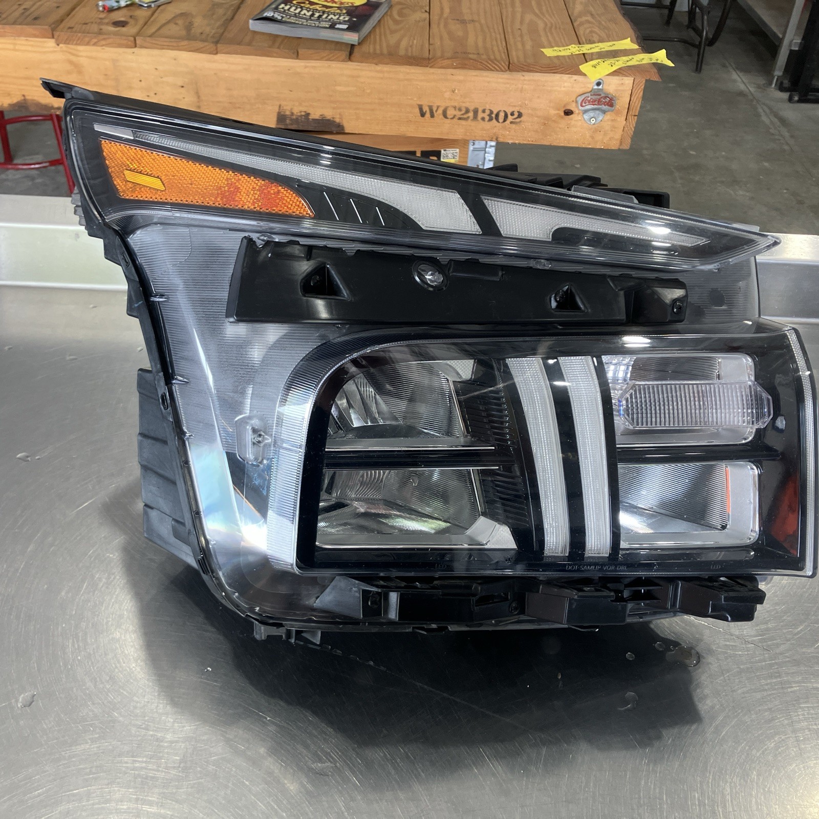 92105260 OEM Right Headlight 2021 2022 2023 Hyundai Santa Fe Non Hybrid 92105260 OEM Right Headlight 2021 2022 2023 Hyundai Santa Fe Non Hybrid