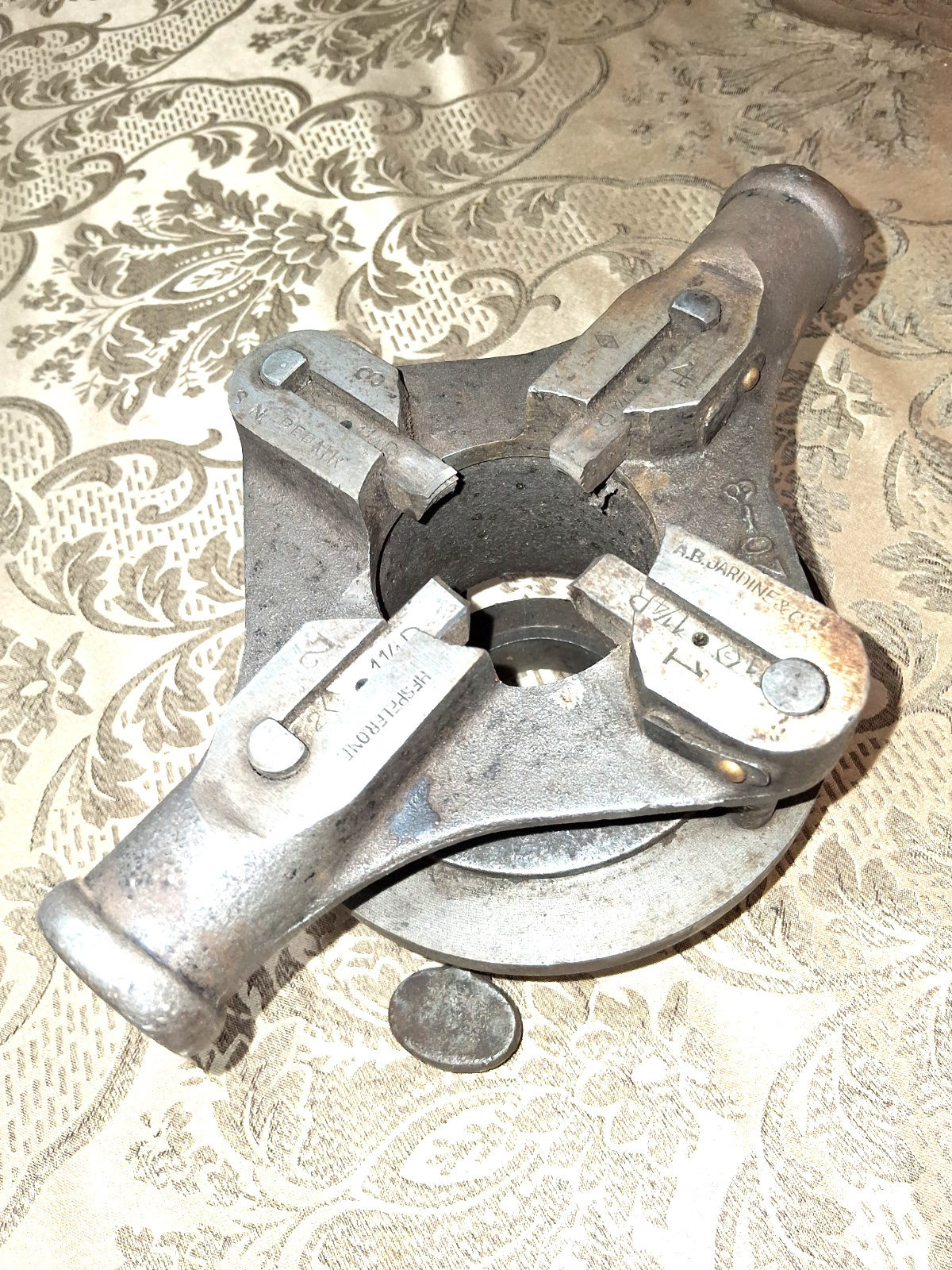 Antique A.B. JARDINE and Co. Model 20-3 Pipe Threader 1 1/4 Antique A.B. JARDINE and Co. Model 20-3 Pipe Threader 1 1/4