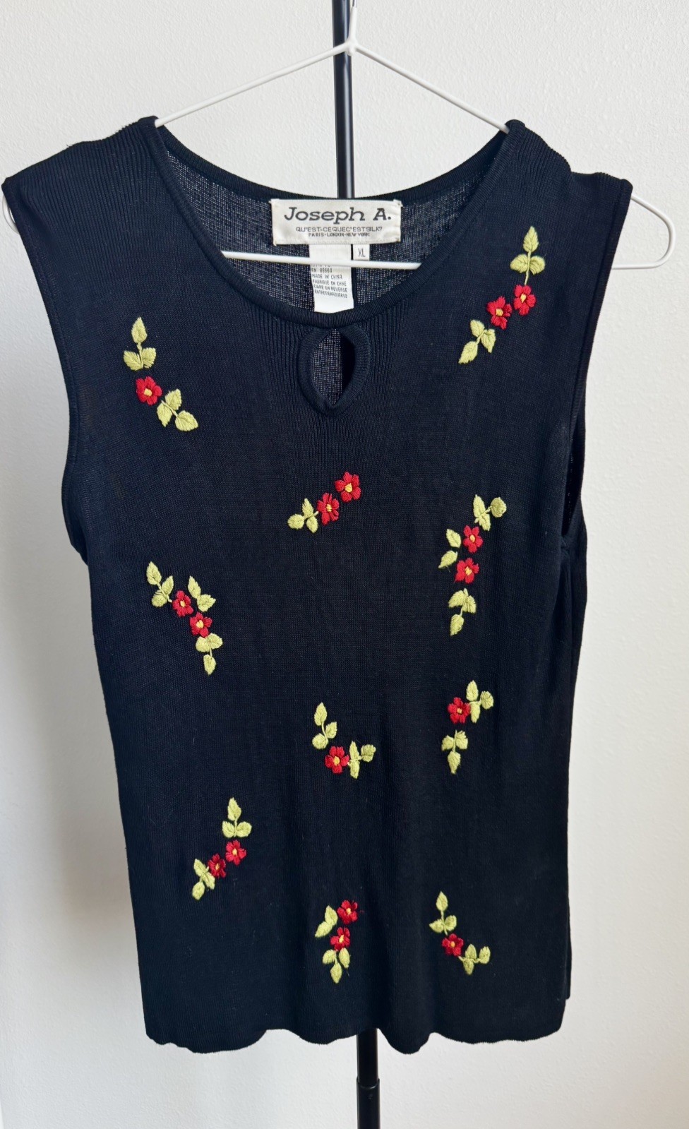 VTG 90s Joseph A. Floral Embellished Sleeveless Black 100% silk Top Women’s XL