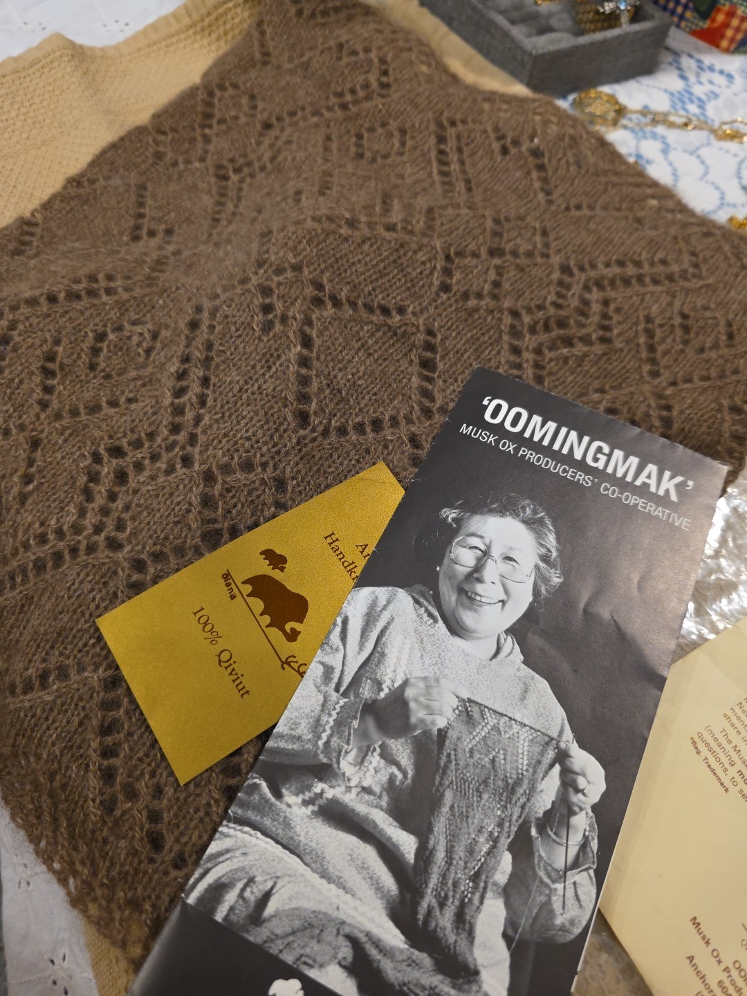 Authentic Vintage Qiviuk 100% Musk Ox Oomingmak scarf, Handknit Alaskan Co-op Authentic Vintage Qiviuk 100% Musk Ox Oomingmak scarf, Handknit Alaskan Co-op