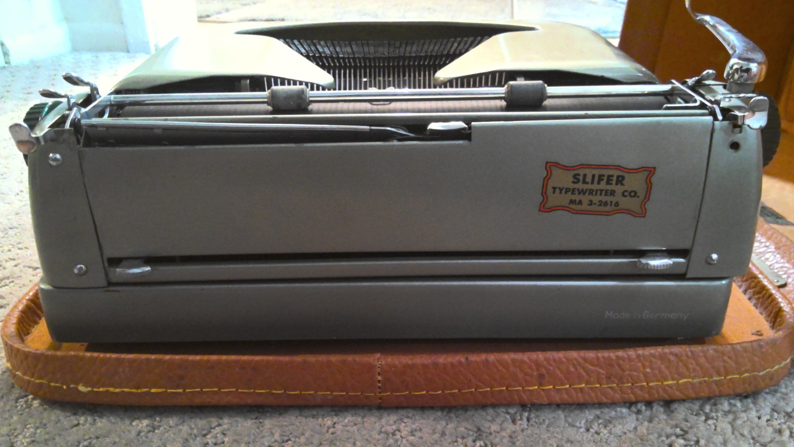 Typewriter Aztec 700 - Erika 10 model type - space green