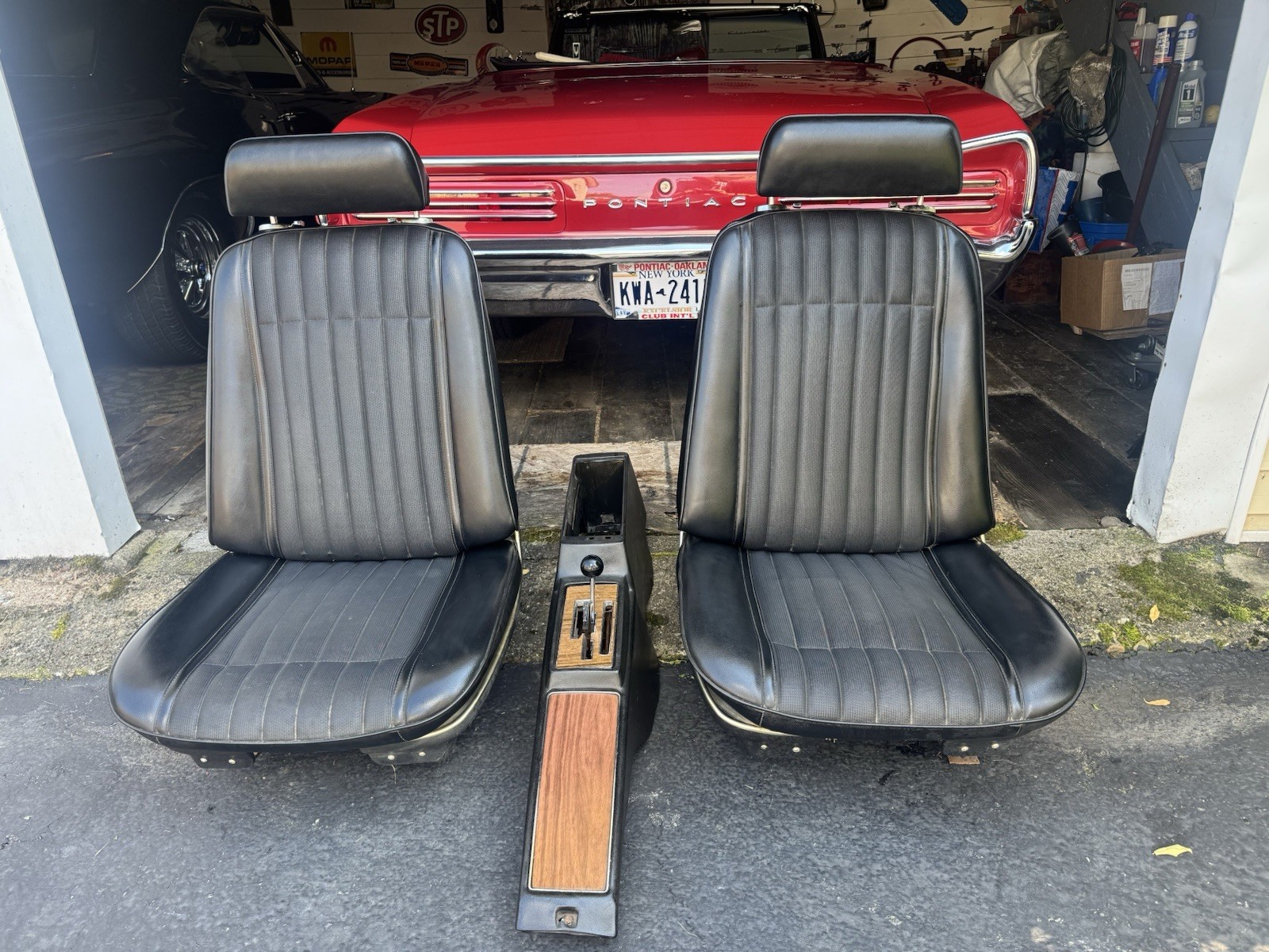 1970 GTO Seats Original OEM Black 1970 GTO Seats Original OEM Black