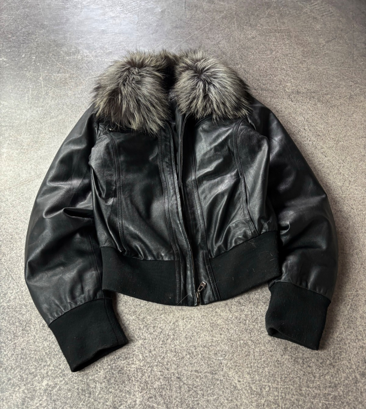 Vintage Japanese Black Leather Bomber Jacket Real Fur Collar Cropped Aviator Y2K