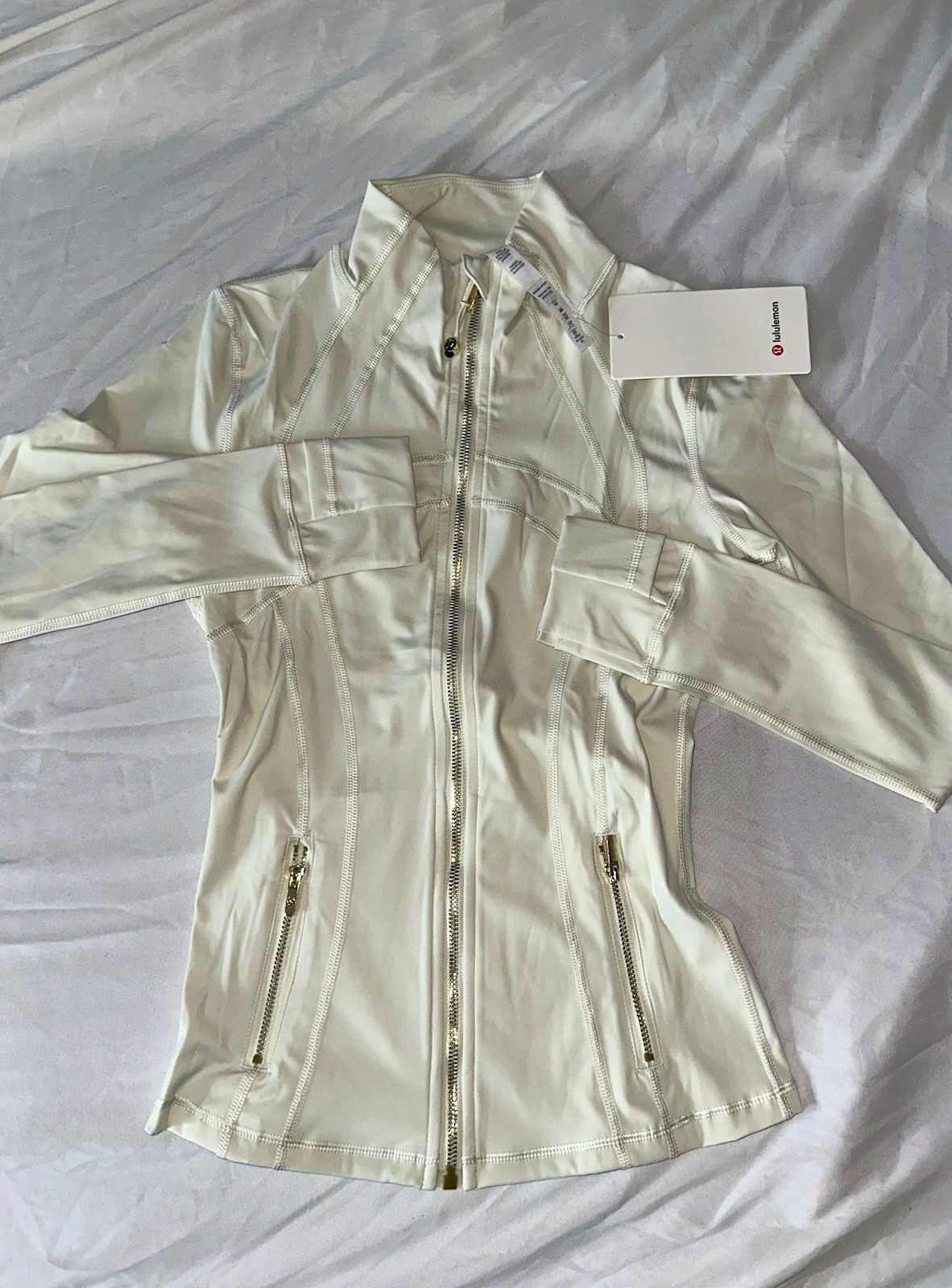 lululemon White Women’s Track Jacket Size 4 Full Zip Zip Pockets Slim Nylon