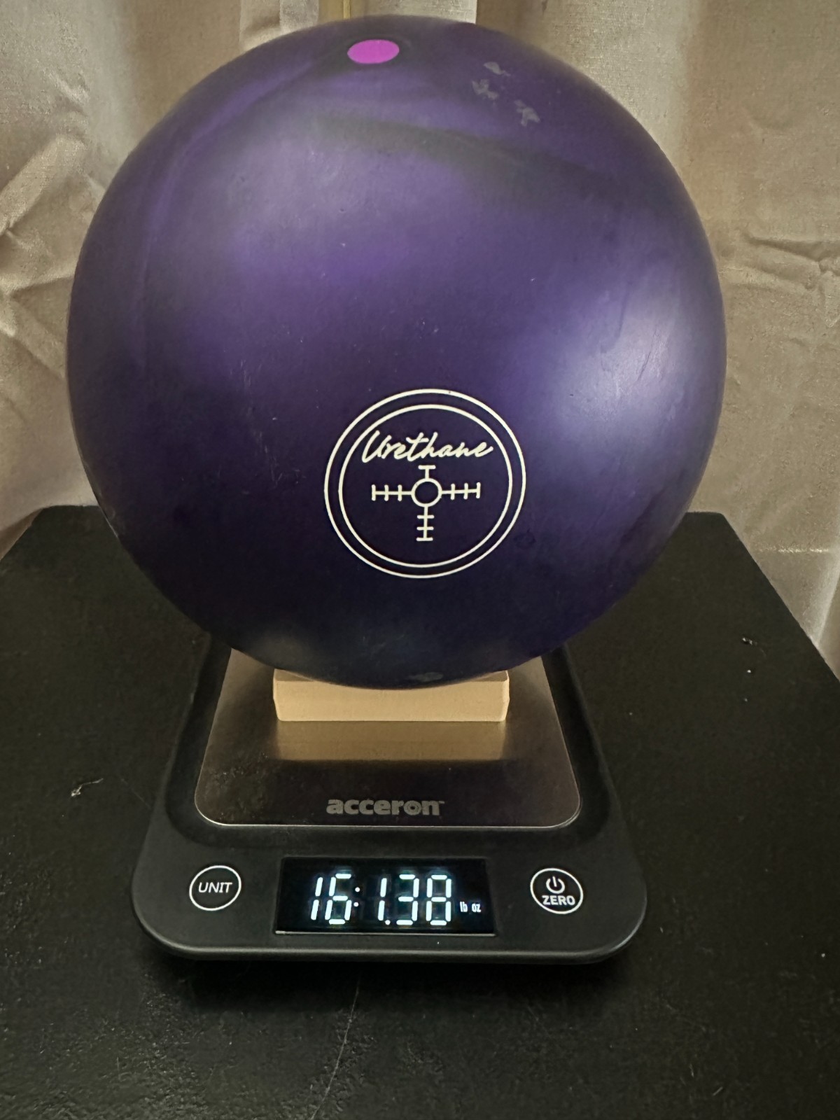 Hammer Urethane Purple Solid Reactive Bowling Ball 16 lbs Undrilled Hammer Urethane Purple Solid Reactive Bowling Ball 16 lbs Undrilled