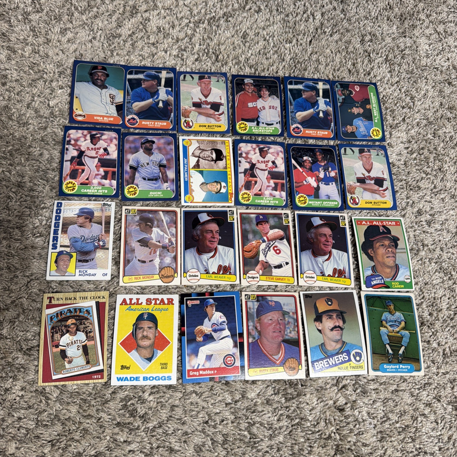 Antique Baseball Card Lot 24 Cards - 1982+ - Lot 3 Antique Baseball Card Lot 24 Cards - 1982+ - Lot 3