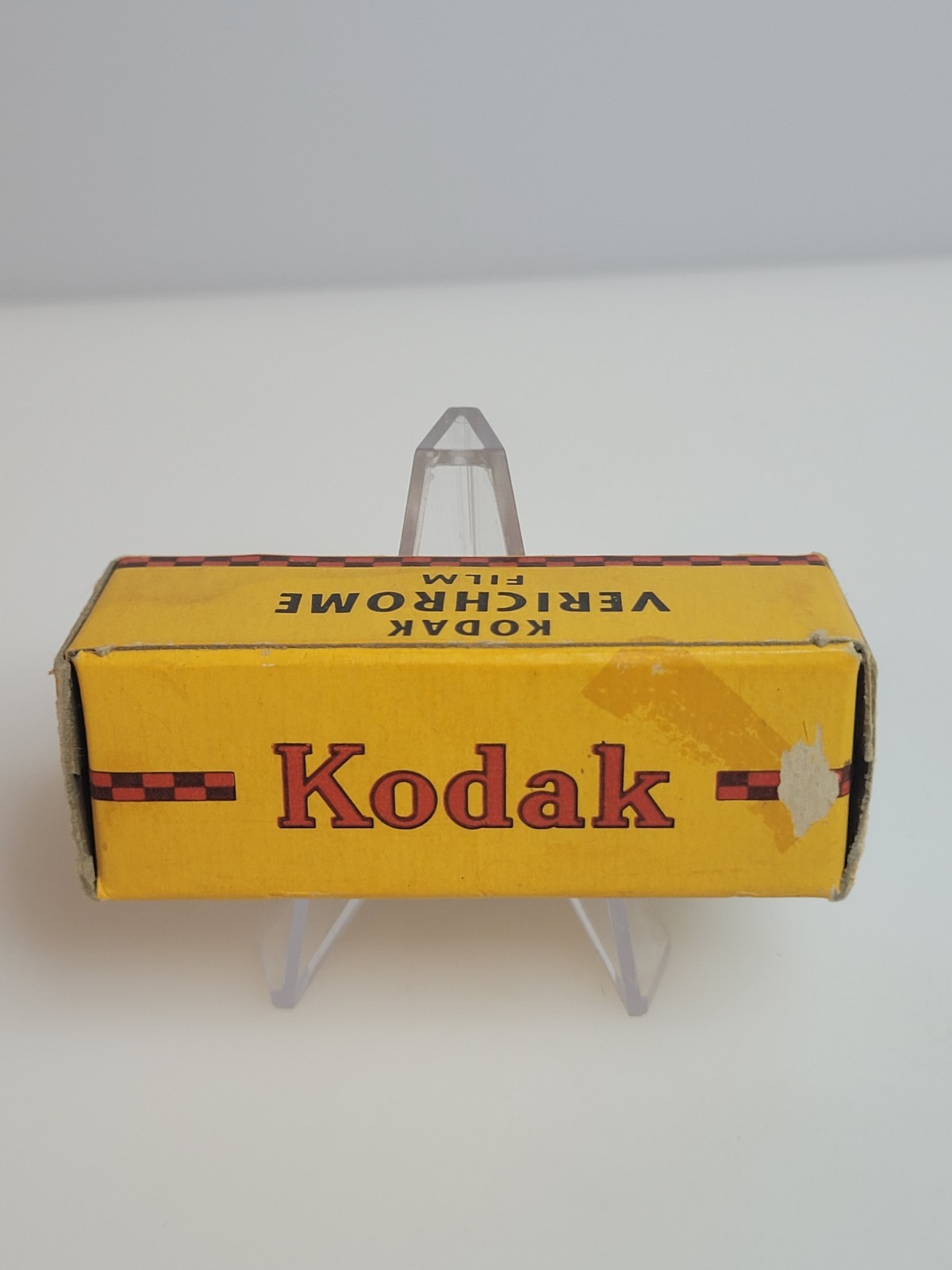 Vintage SEALED Kodak Verichrome V620 Film Expired Nov 1948 Unopened Box NOS Prop Vintage SEALED Kodak Verichrome V620 Film Expired Nov 1948 Unopened Box NOS Prop