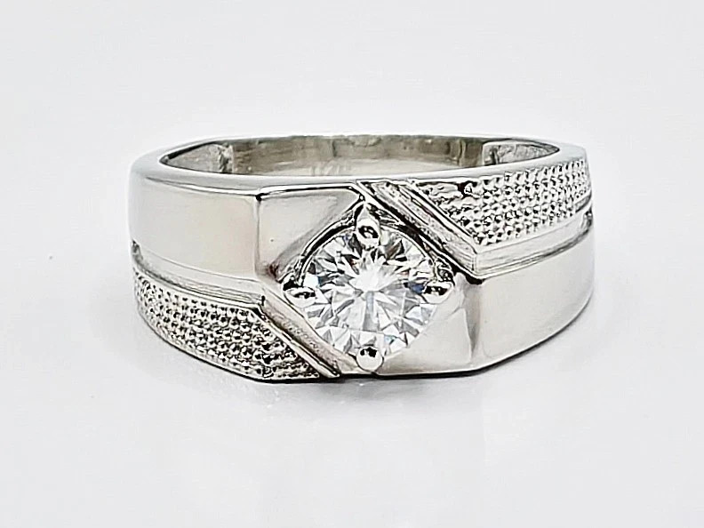 Rare Amazing 1.00 Certified Round Cut White Diamond Solitaire Ring In 925 Silver Rare Amazing 1.00 Certified Round Cut White Diamond Solitaire Ring In 925 Silver