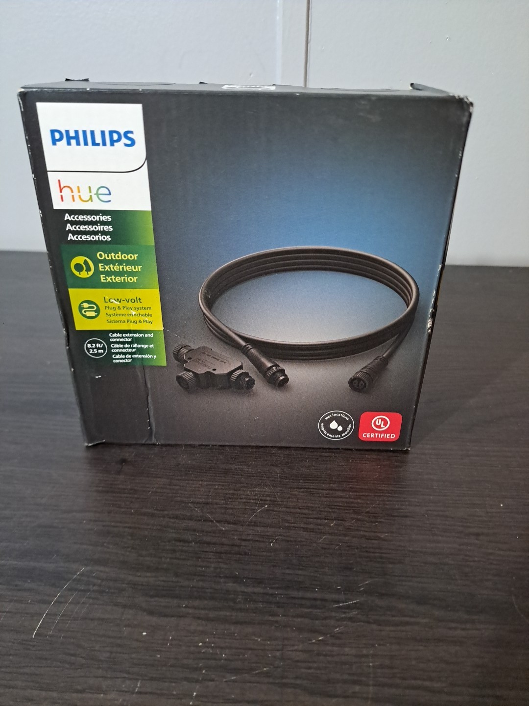 Philips Hue 8.2ft Outdoor Cable extension and T-Connector Smart Home 1748930VN Philips Hue 8.2ft Outdoor Cable extension and T-Connector Smart Home 1748930VN