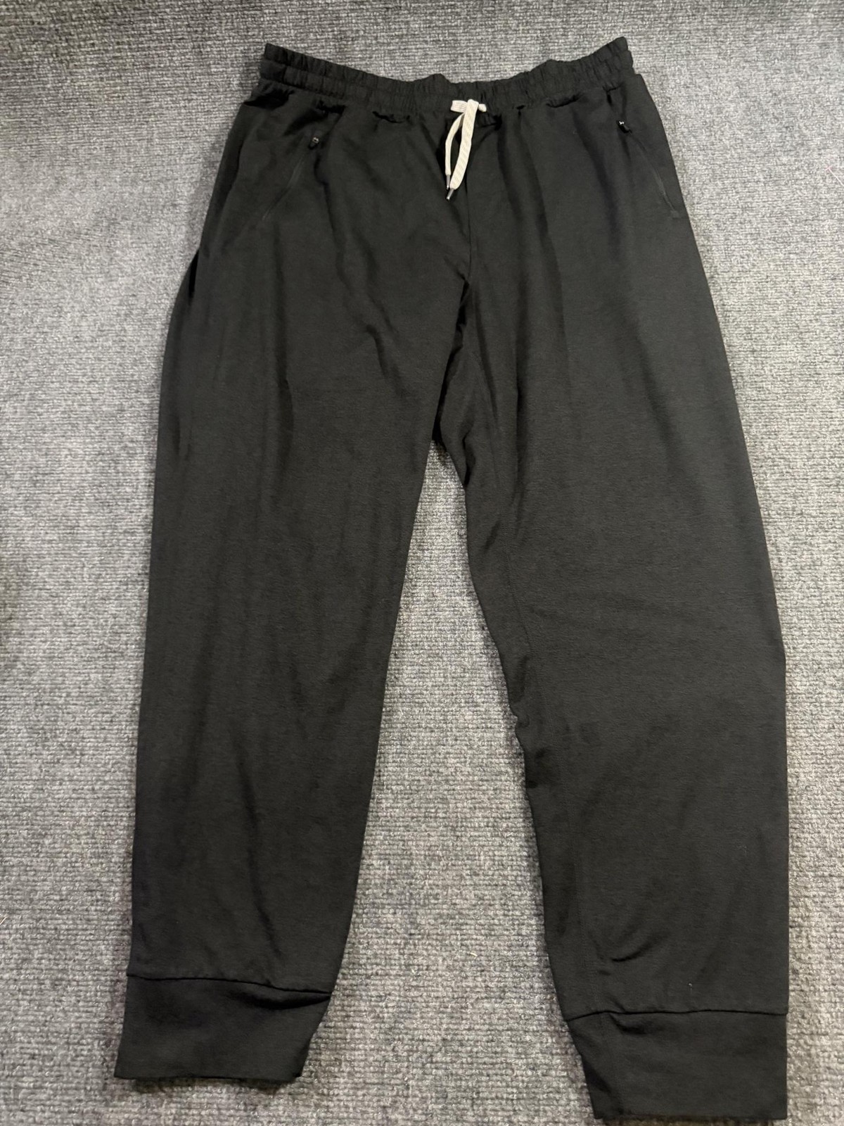 Vuori Jogger Pants Mens 34x29 Gray Knit Elastic comfort Pocket sunday Athlete